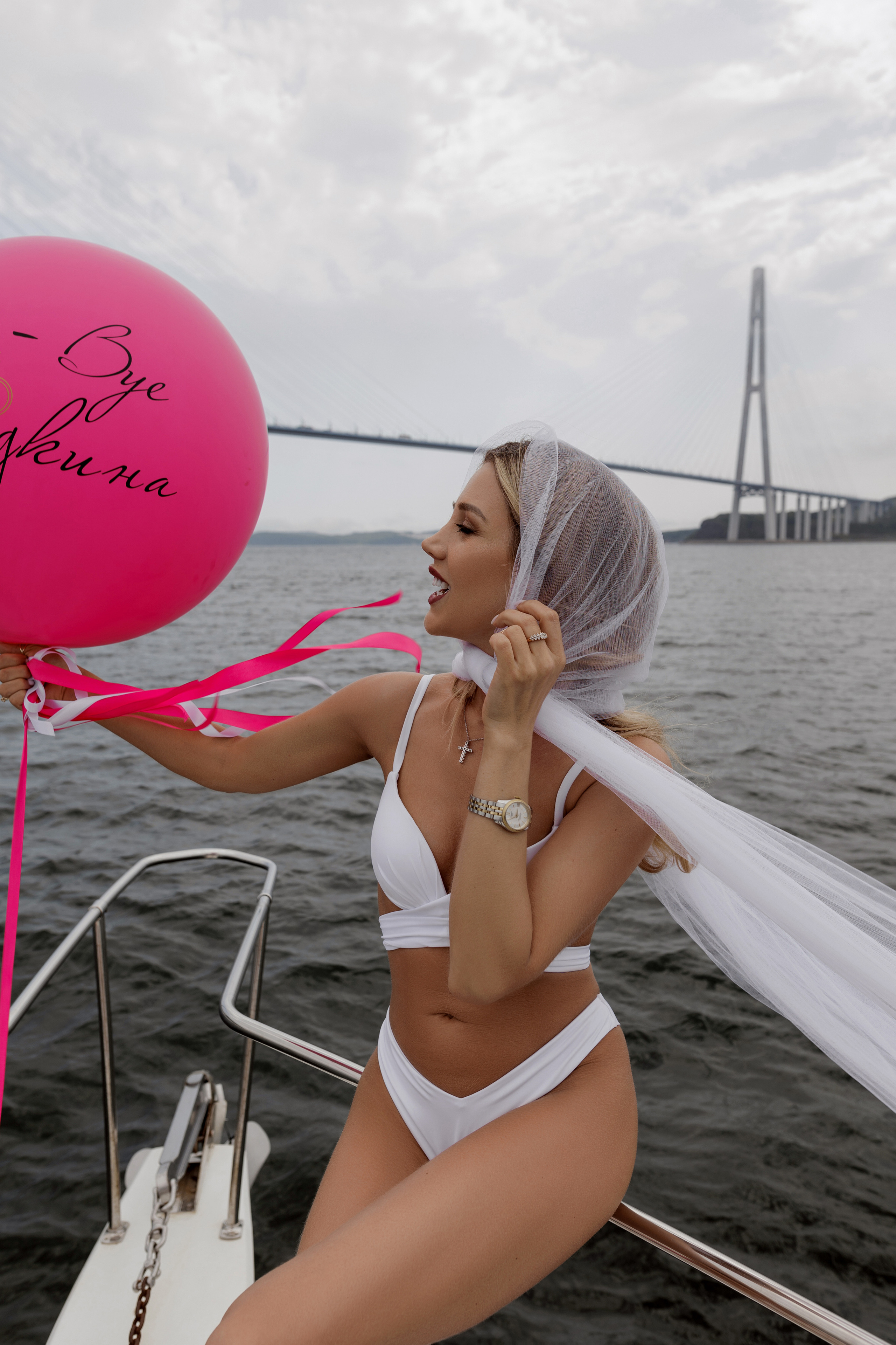 Девичник на катере…. Семейный фотограф и фотограф беременности во Владивостоке