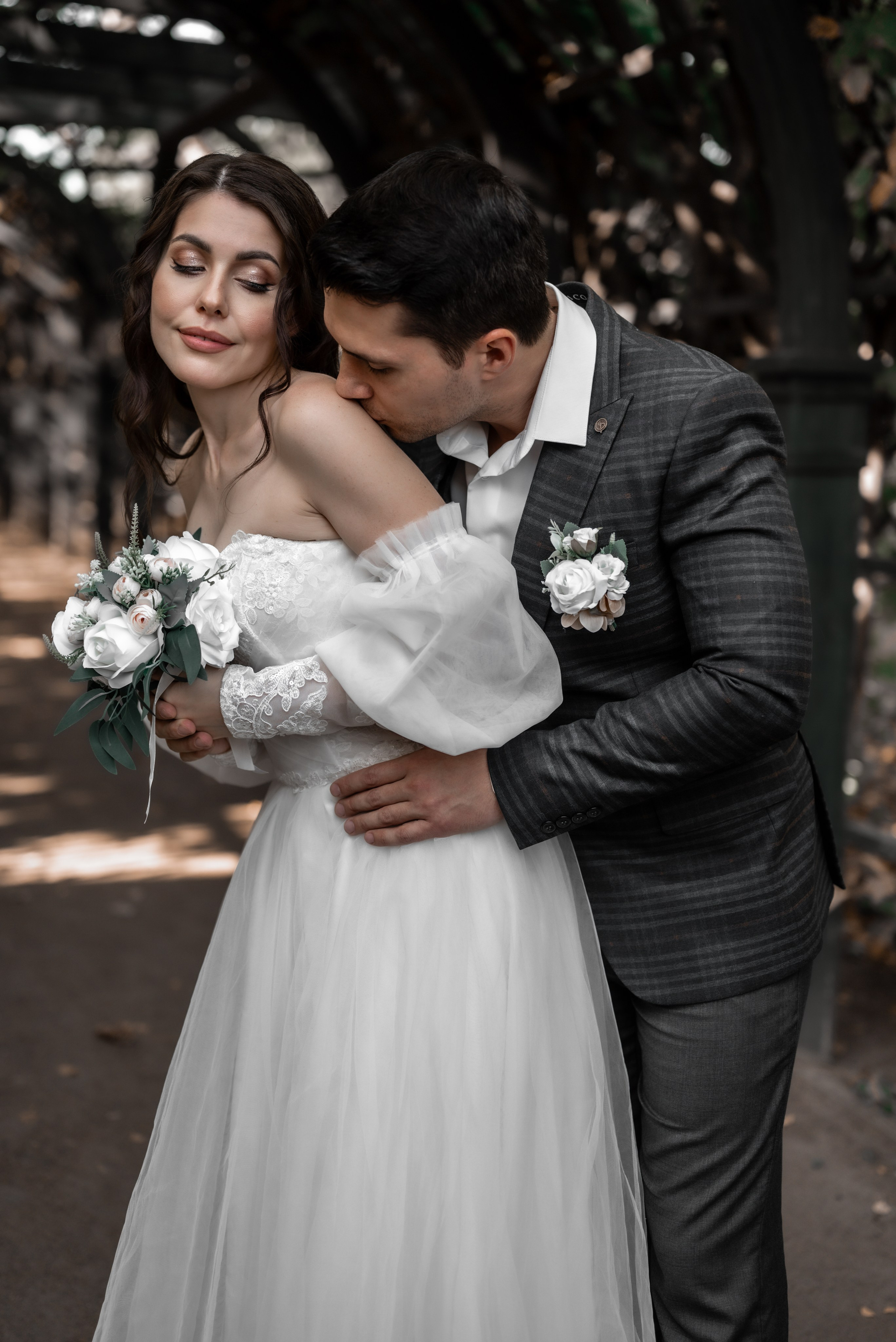 Свадьба в Кусково: Валентин и Мария. Семейный фотограф в Москве Дарья Пузикова