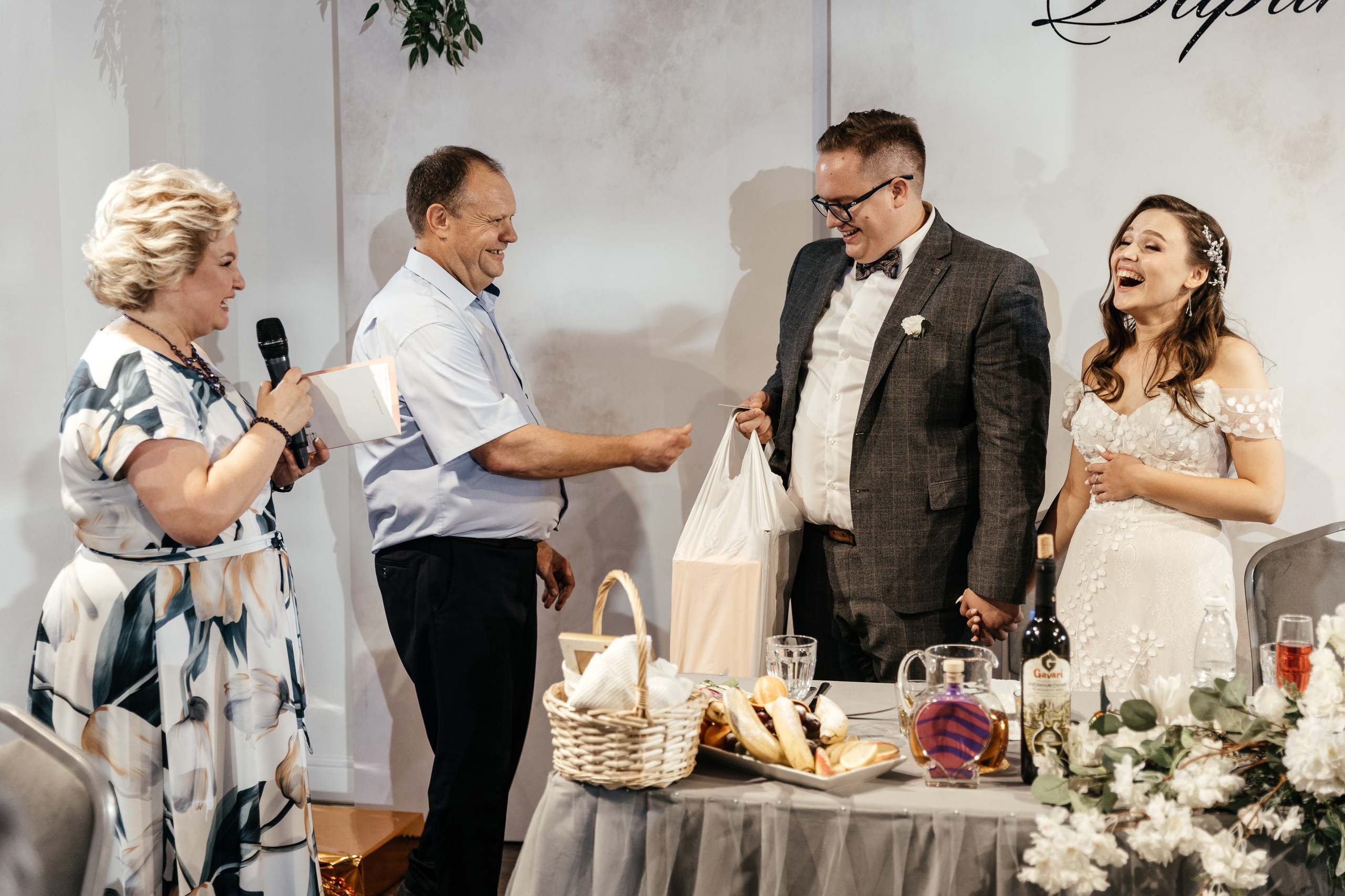 Свадебный фотограф Уфа — Руслан ГабдлисламовЖивые эмоции, красивые кадры, воспоминания на всю жизнь.Работаю по всей Республике Башкортоста. Свадебный фотограф Уфа Руслан Габдлисламов