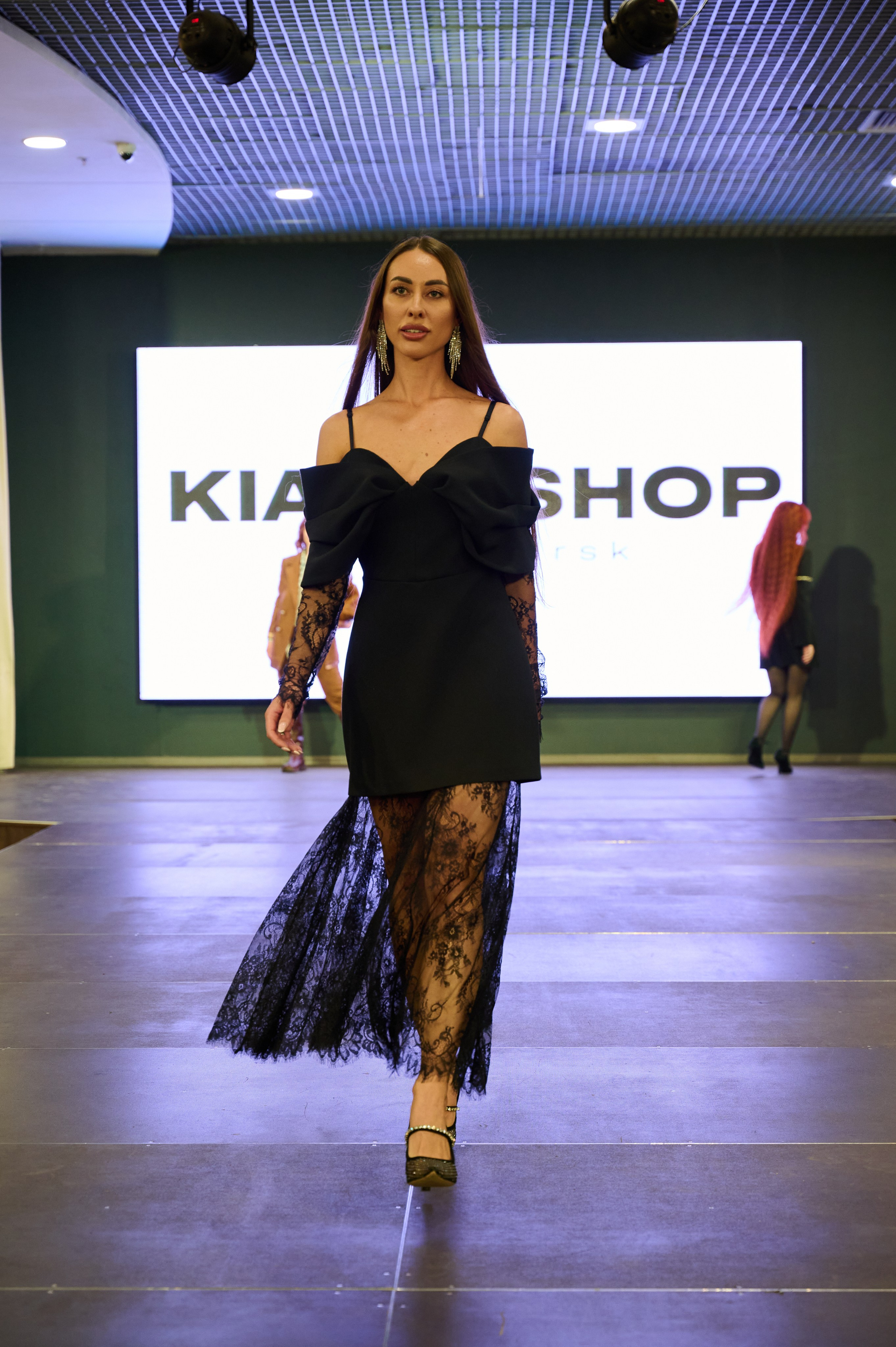 Показ Global Russian Models. Фотограф Универсал в Новосибирске