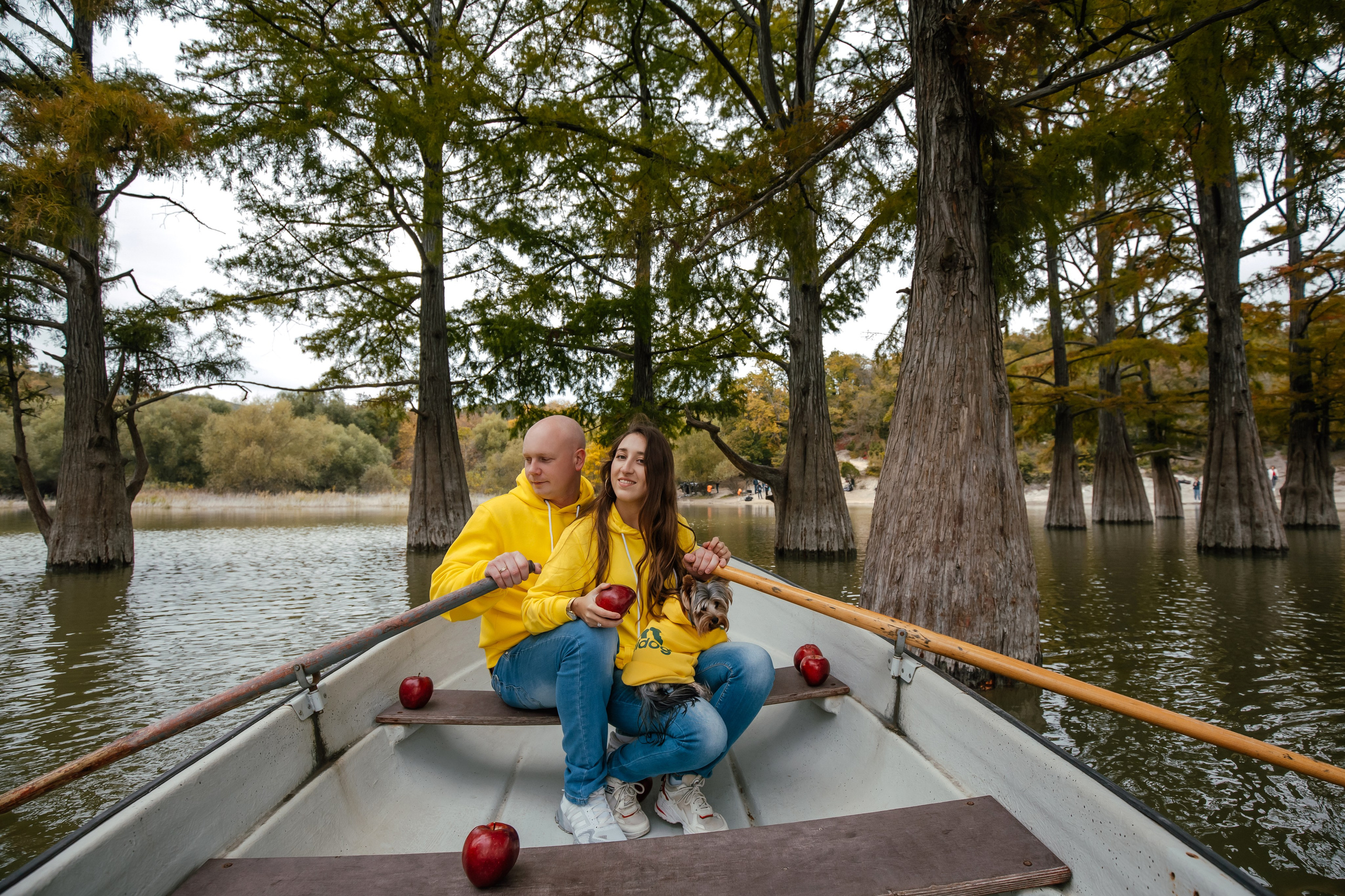 На озере. Фотограф Новороссийск