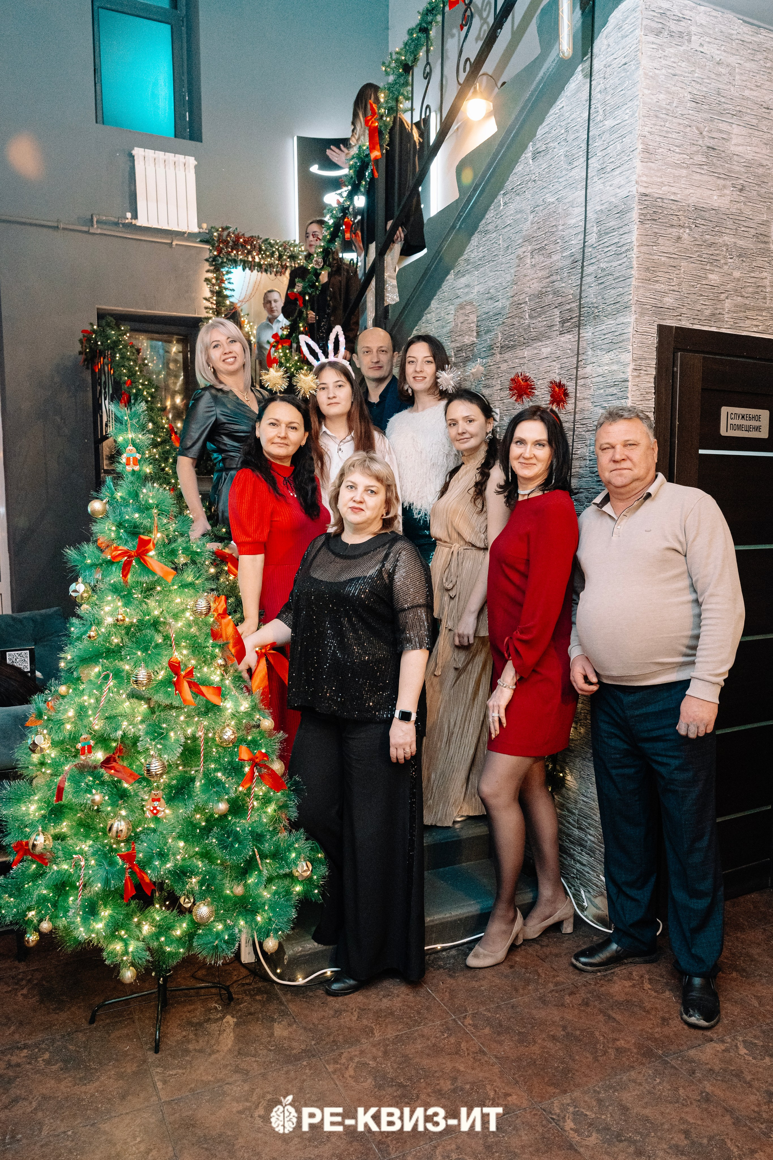 Реквизит — квиз в Зеленодольске и Волжске ZR cafe. Свадебный фотограф в Казани, и Зеленодольске Радик Мухаметов