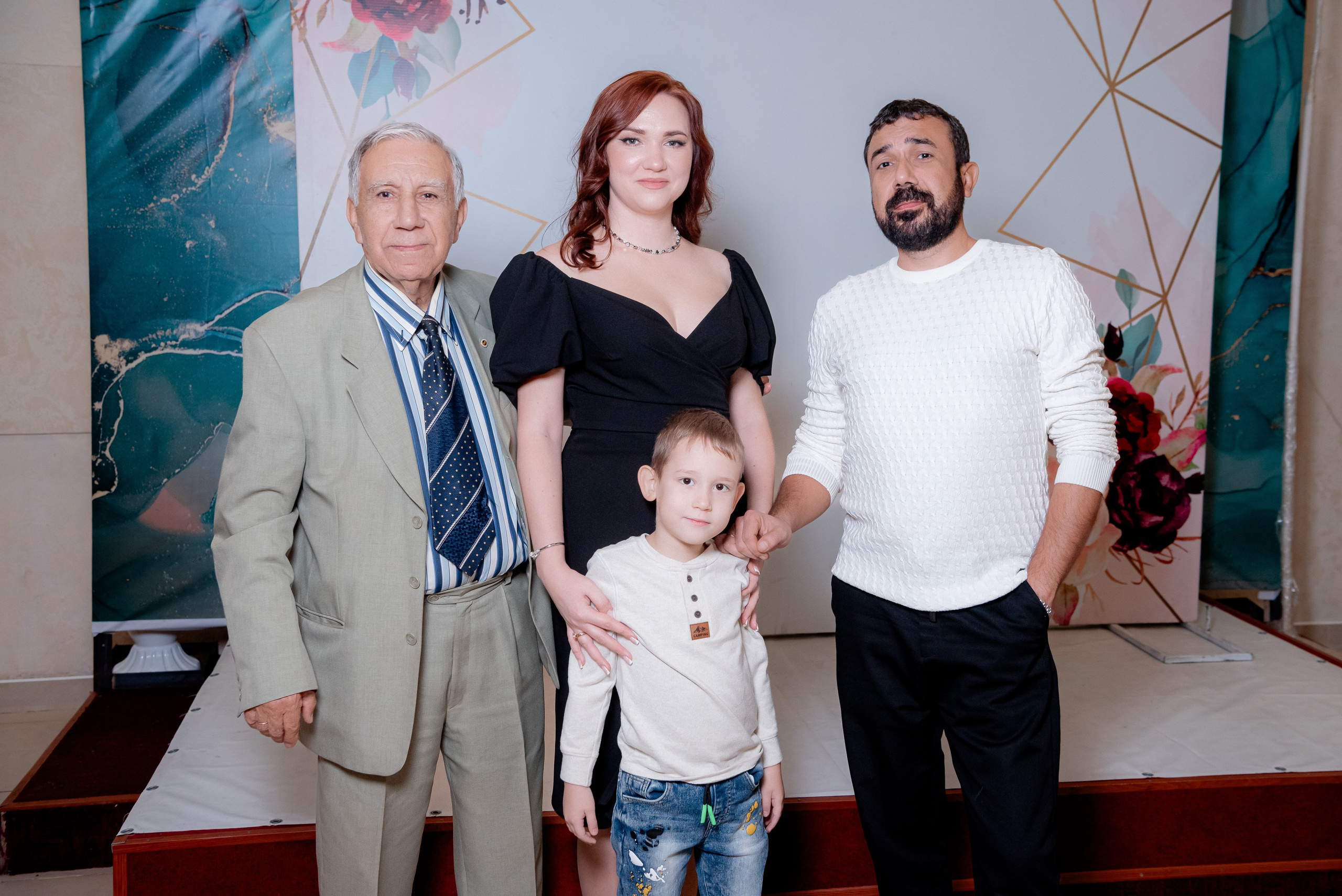 Юбилей в&nbsp;кафе Леопард