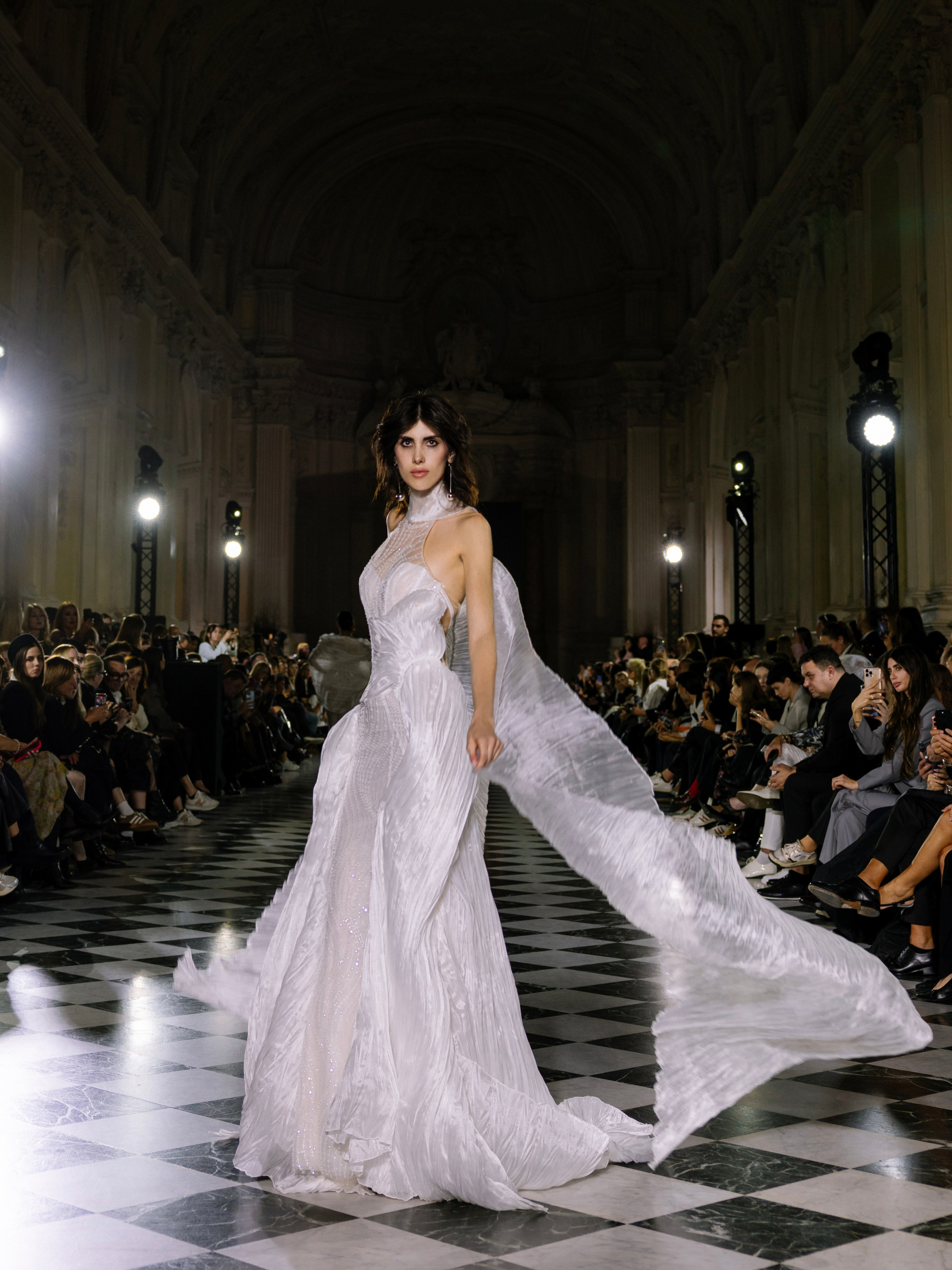 Fashion Show White Wedding in Turino 2025. Photographer & Videographer in Barcelona