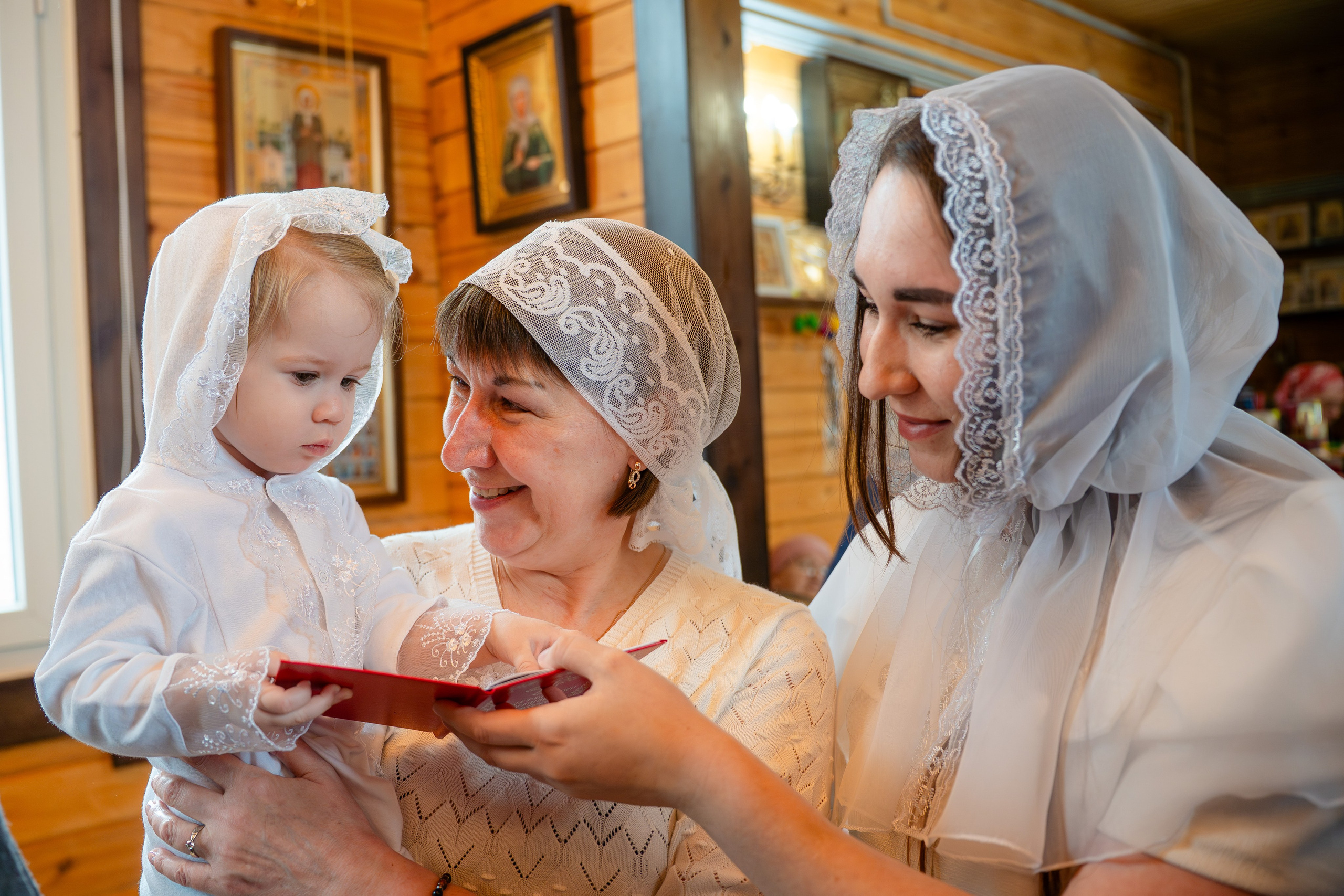 Фотосъёмка крещения. Фотограф в Томске Григорий Шаповалов