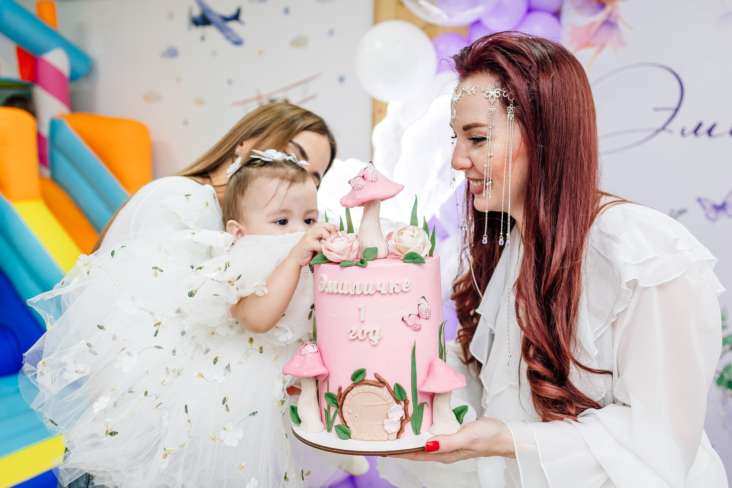 Эмилии 1 год. Семейный фотограф в Волгодонске Краченцева Анна