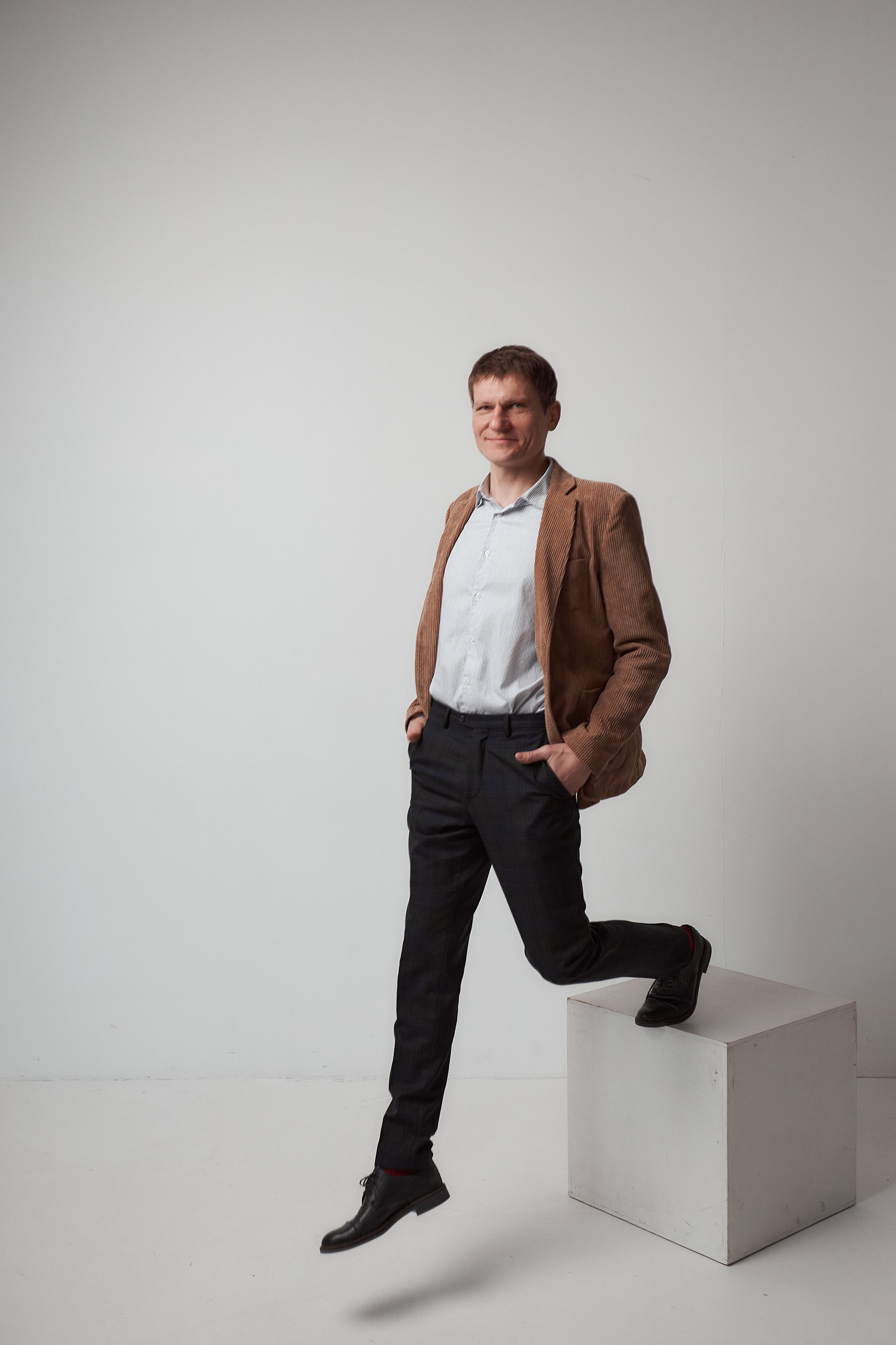 Бизнес-портрет. Продающий контент для маркетплейсов и e-commerce «под ключ»