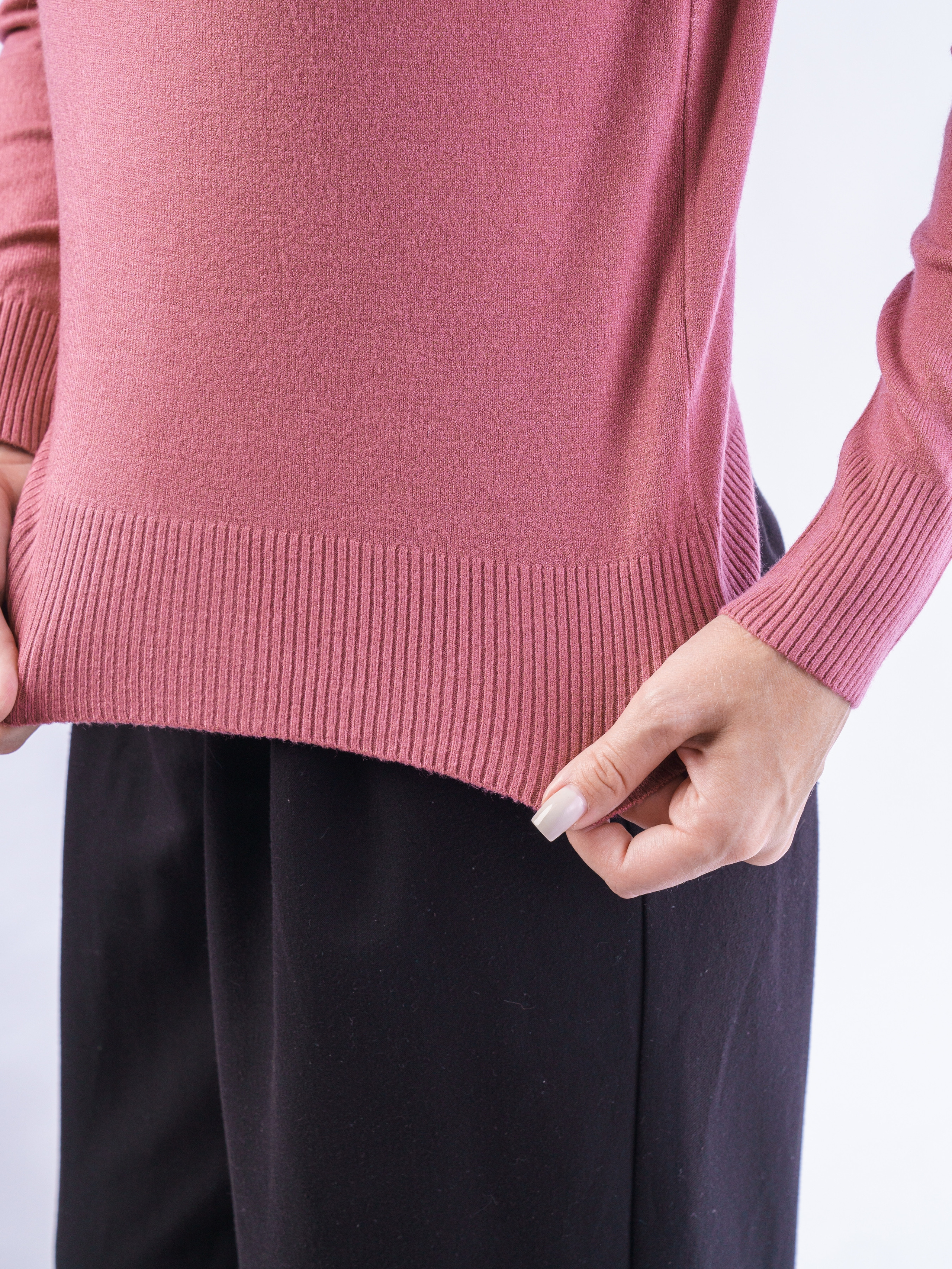 Водолазки, модель Мария и Елена. KED Production — продакшн из СПб. Создаём фото, видео и контент, который помогает брендам и селлерам продавать больше