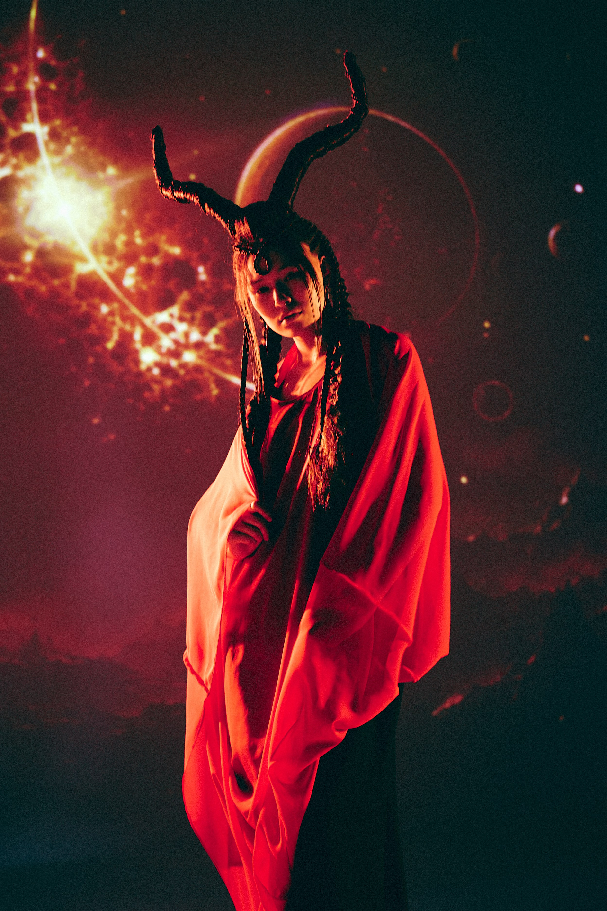 Ника: рогастый демон | Женский портрет | Белов Тимофей, фотограф СПБ. Фотограф Белов Тимофей | Санкт-Петербург | СПБ