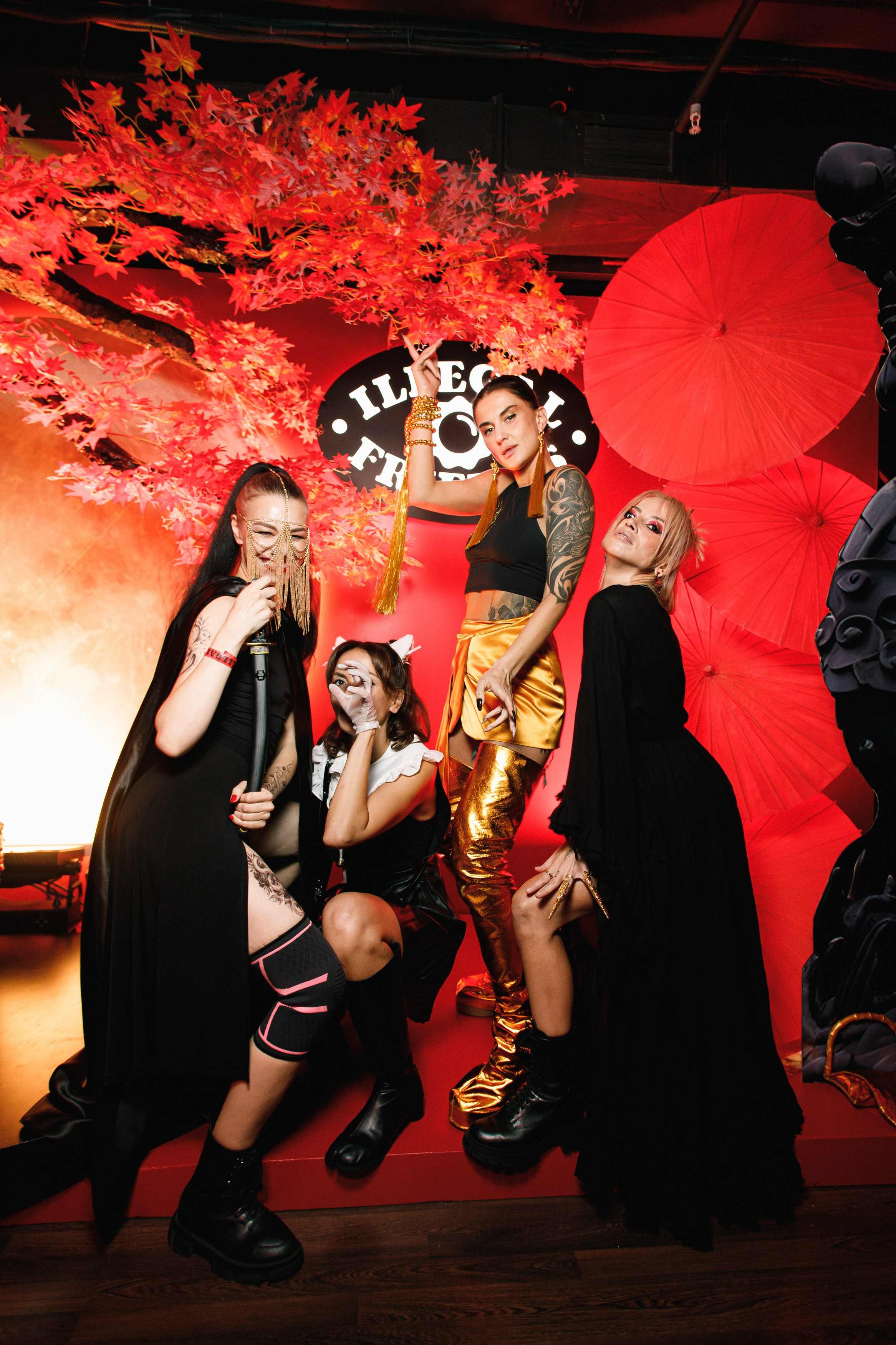 ILLEGAL FRIENDS | ASIA. СВОИ. ФОТООТЧЕТЫ-СОБЫТИЯ-МЕСТА