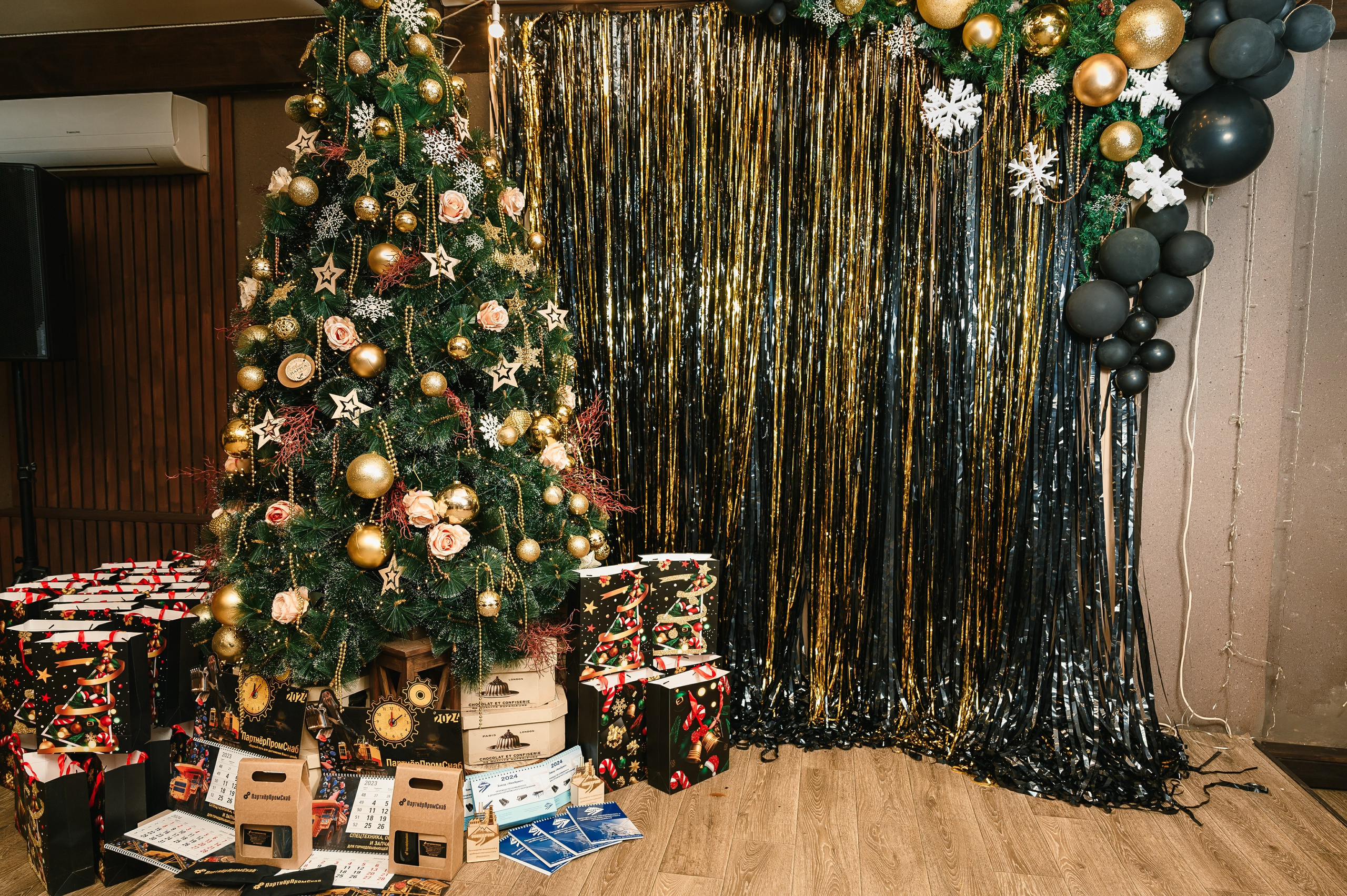 Новогодний корпоратив в «Алых парусах». Wedding and family photographer USA