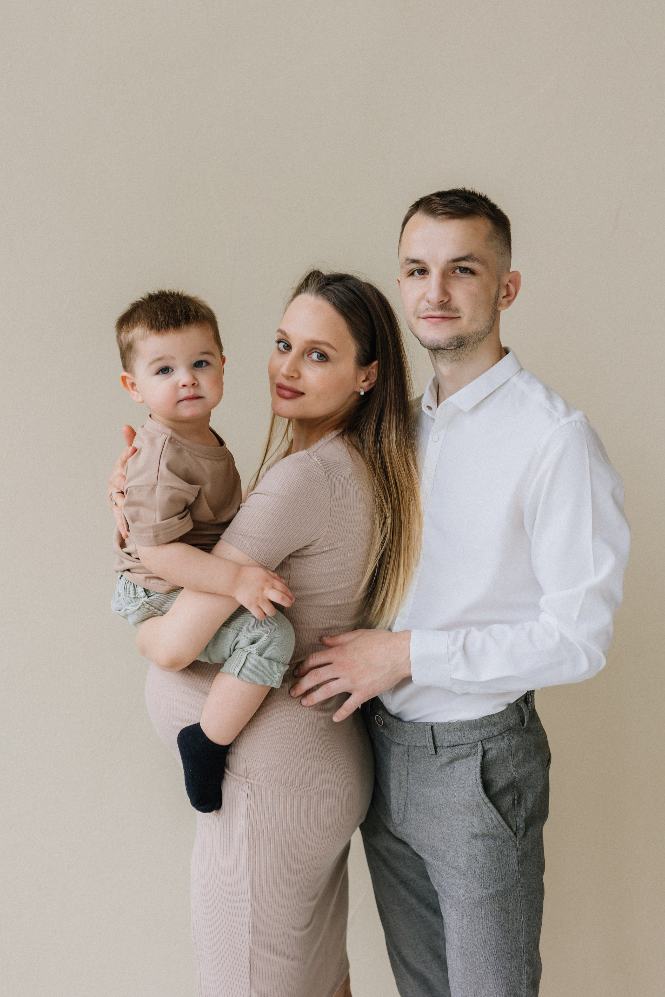 Беременность в интерьерном зале. Семейный фотограф Обнинск