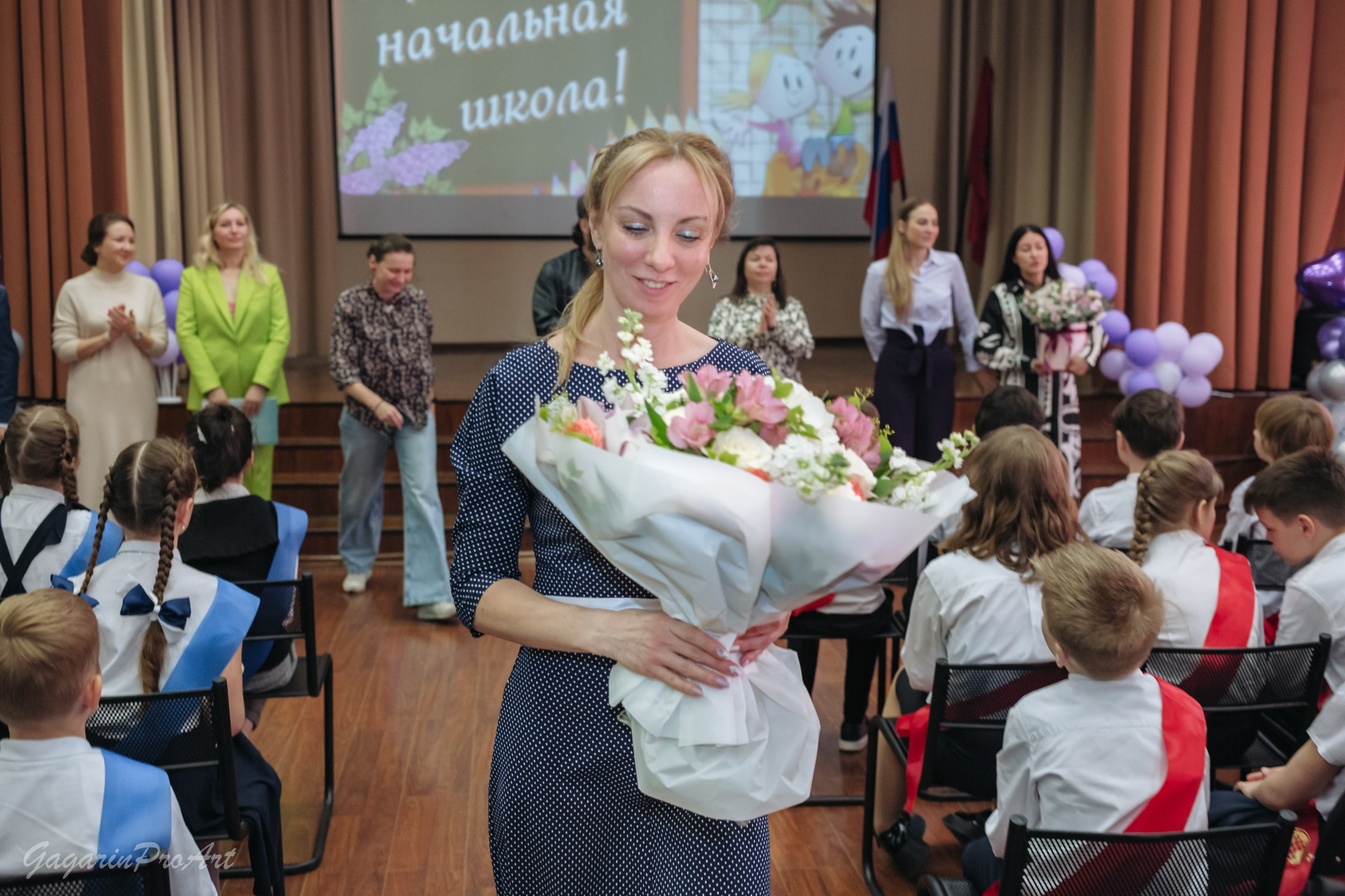 Репортаж в школе на выпускной. Фотограф на выпускной. GagarinProArt