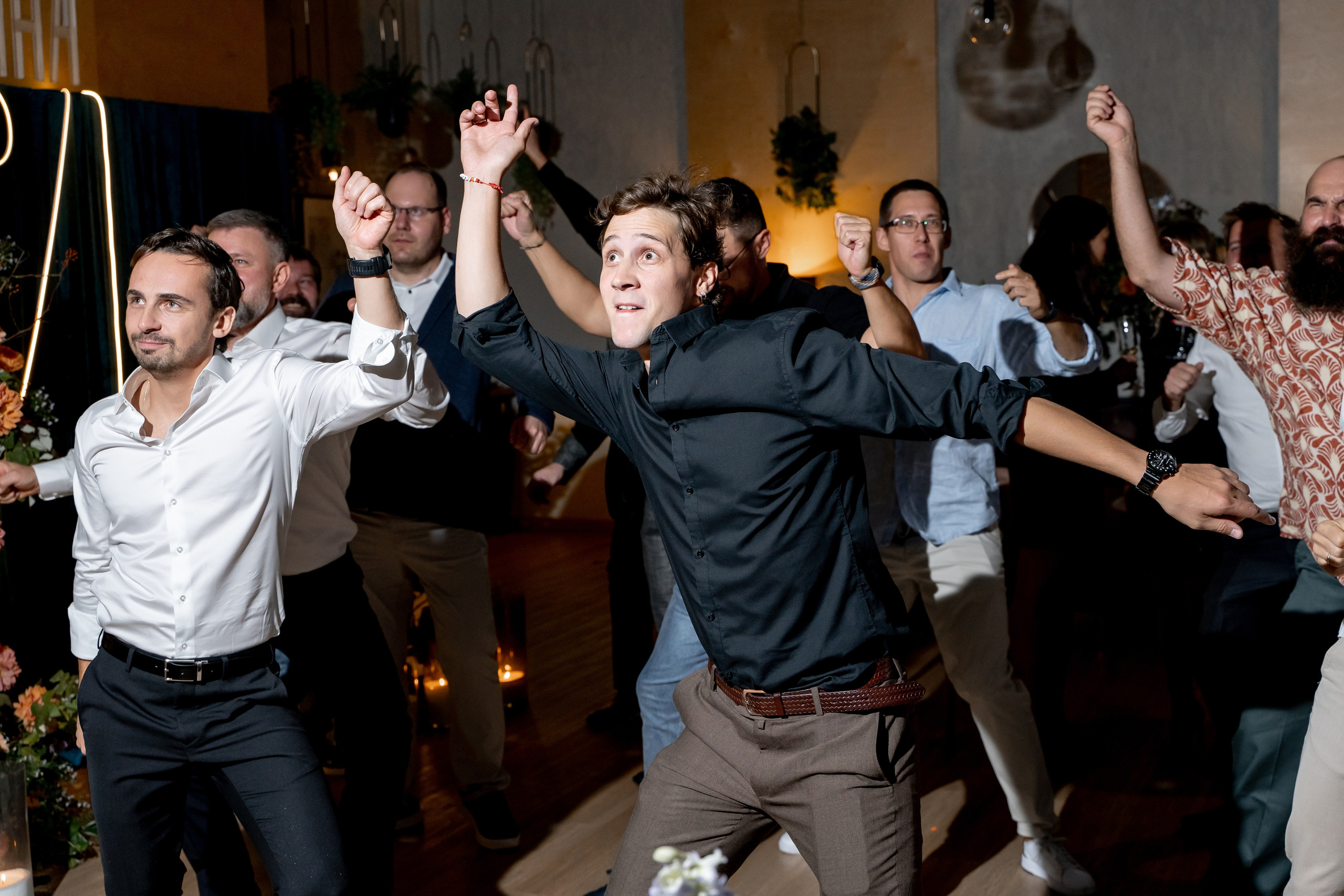 Репортаж мероприятия, репортажная съемка в Москве и Московской области, фотограф на мероприятие, фотосъемка юбилея, репортаж свадьбы, event, фотосессия на фотозоне, фотограф на юбилей, фотограф на день рождения, репортажный фотограф, съемка мероприятия, съемка на фотозоне, фотограф на корпоратив, фотограф на свадьбу, фотограф на детский праздник, фотограф на выпускной. Свадебный репортаж в лофте.