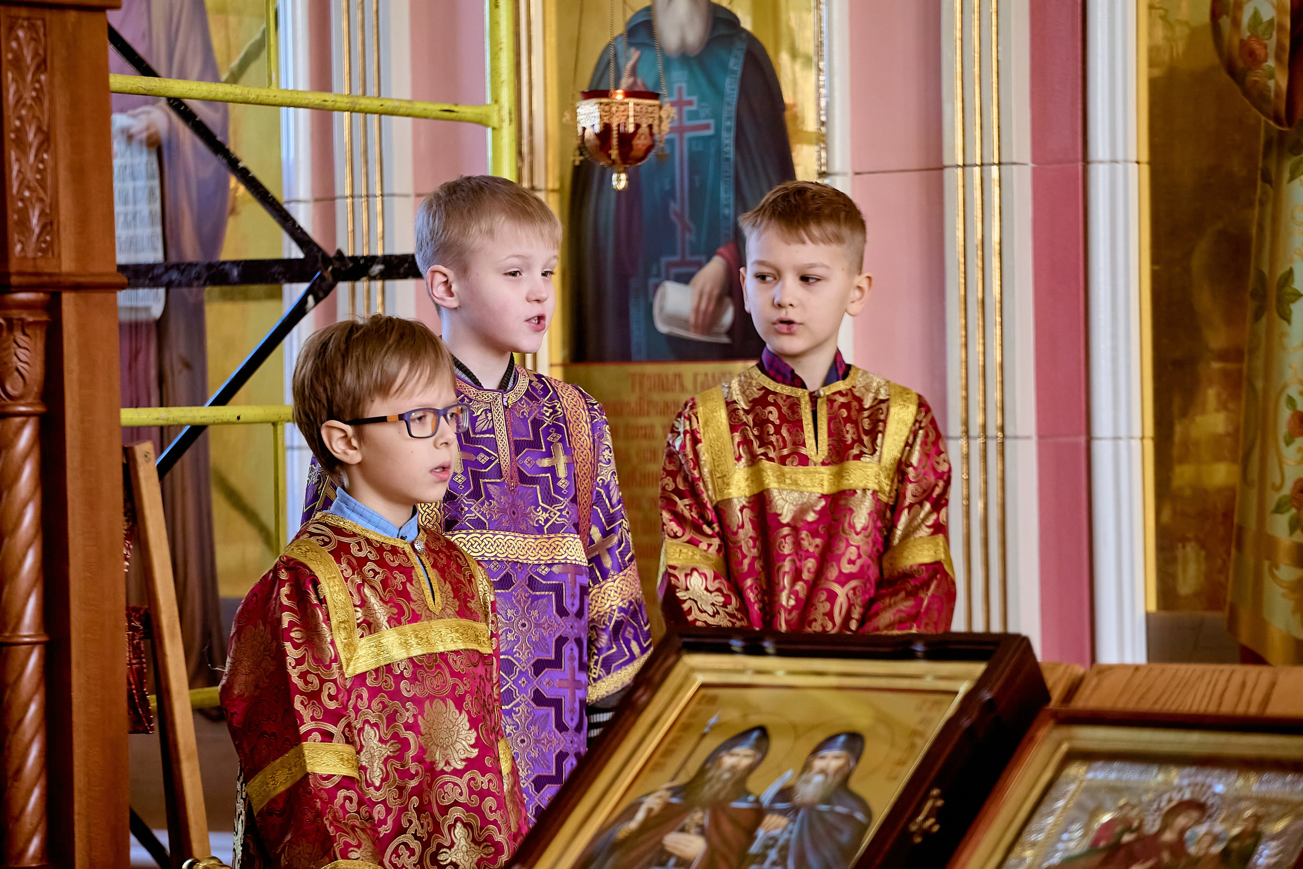 Фотографии в храме во второе Воскресение Великого поста