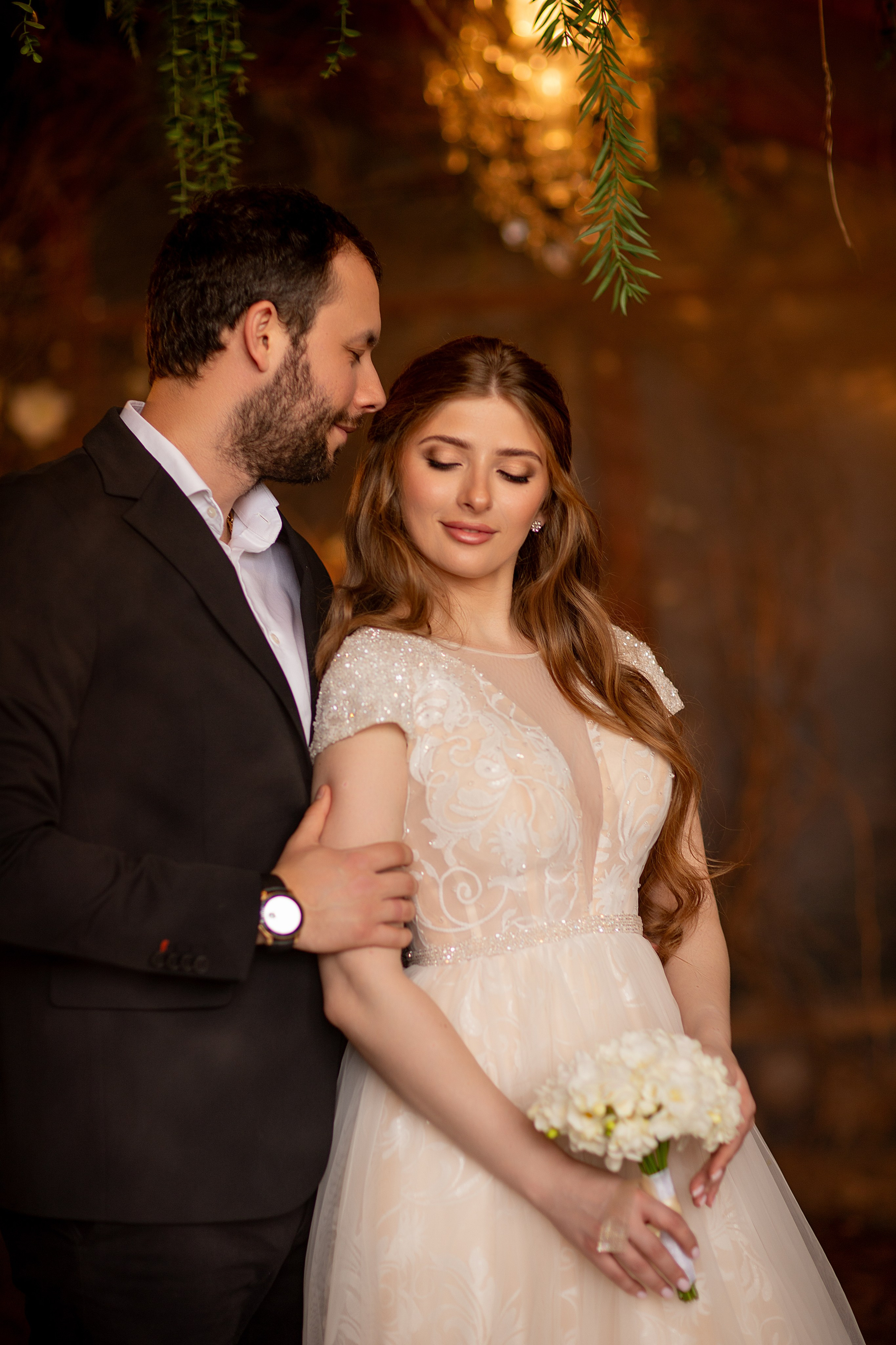 Свадебная история в фотозале Теплица. Семейный и индивидуальный фотограф в Ростове-на-Дону