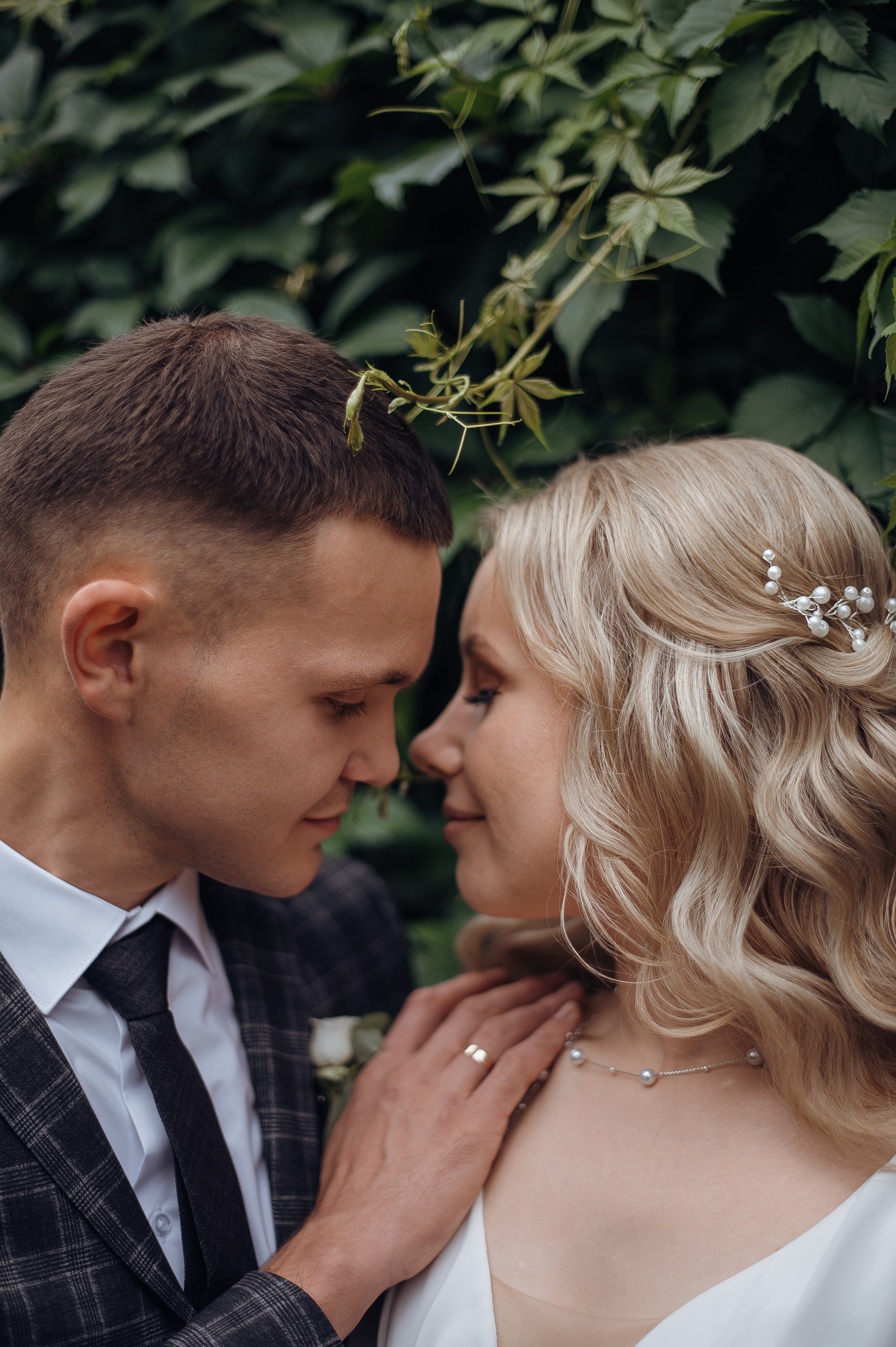 Тёплым осенним днём Николай и Наталья. Свадебный фотограф в Ярославле Денис Медоваров