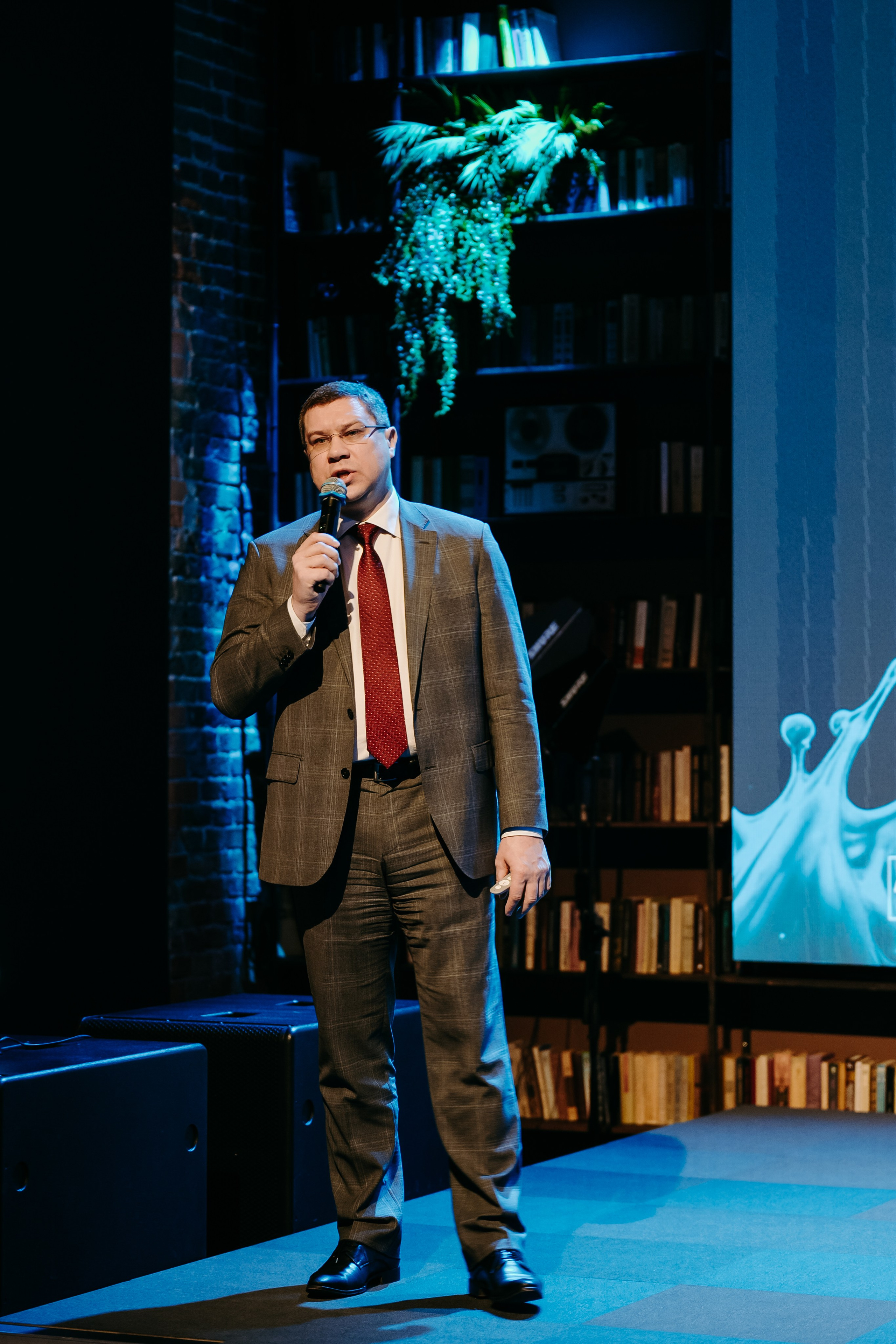 2025.04.02_АF_Антифродум. Репортажный и свадебный фотограф в Москве Рая Небогатова