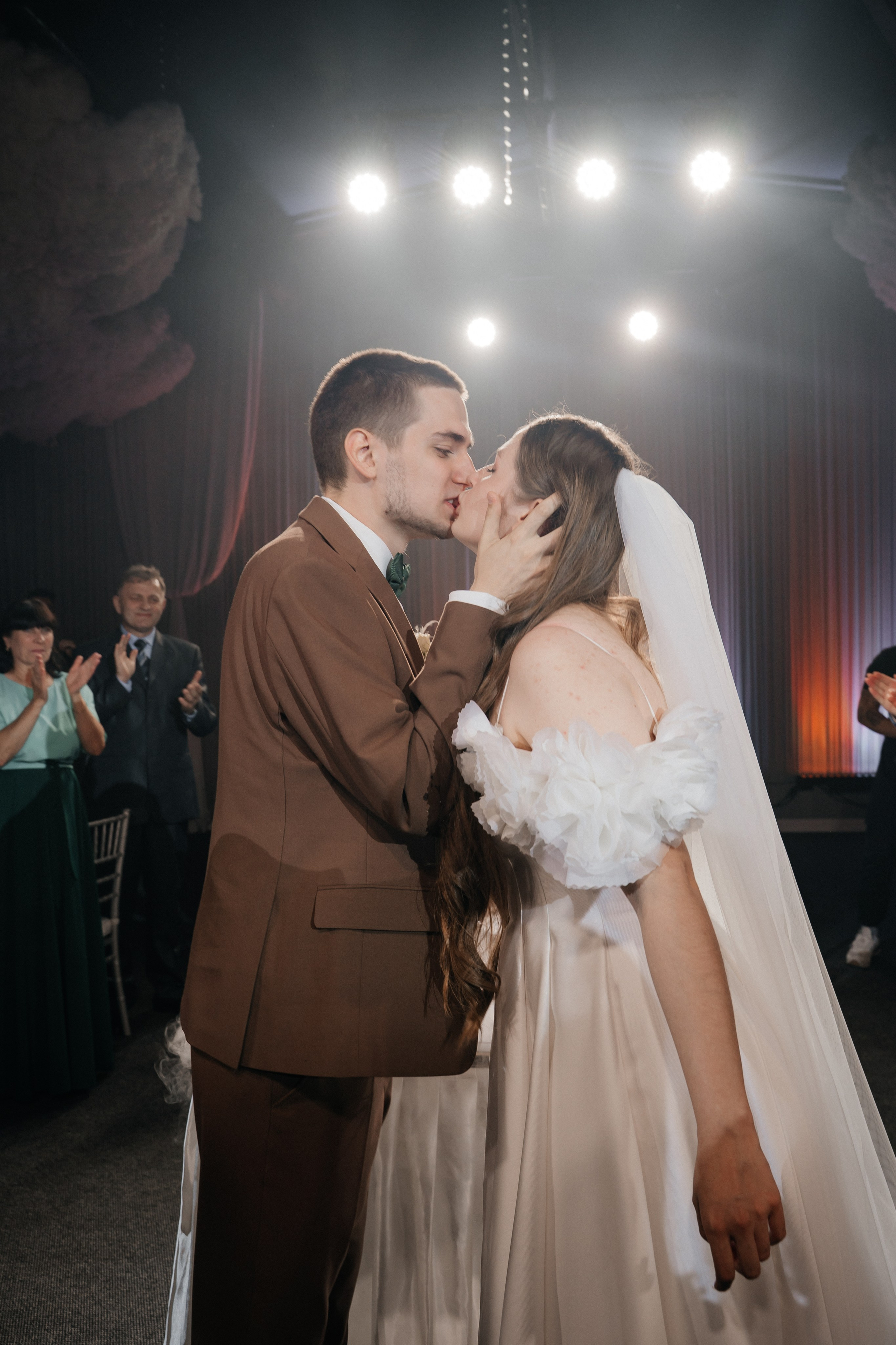 Wedding «Laugh and cry». Свадебные фотограф и видеограф Наталья и Анатолий Новиковы СПб