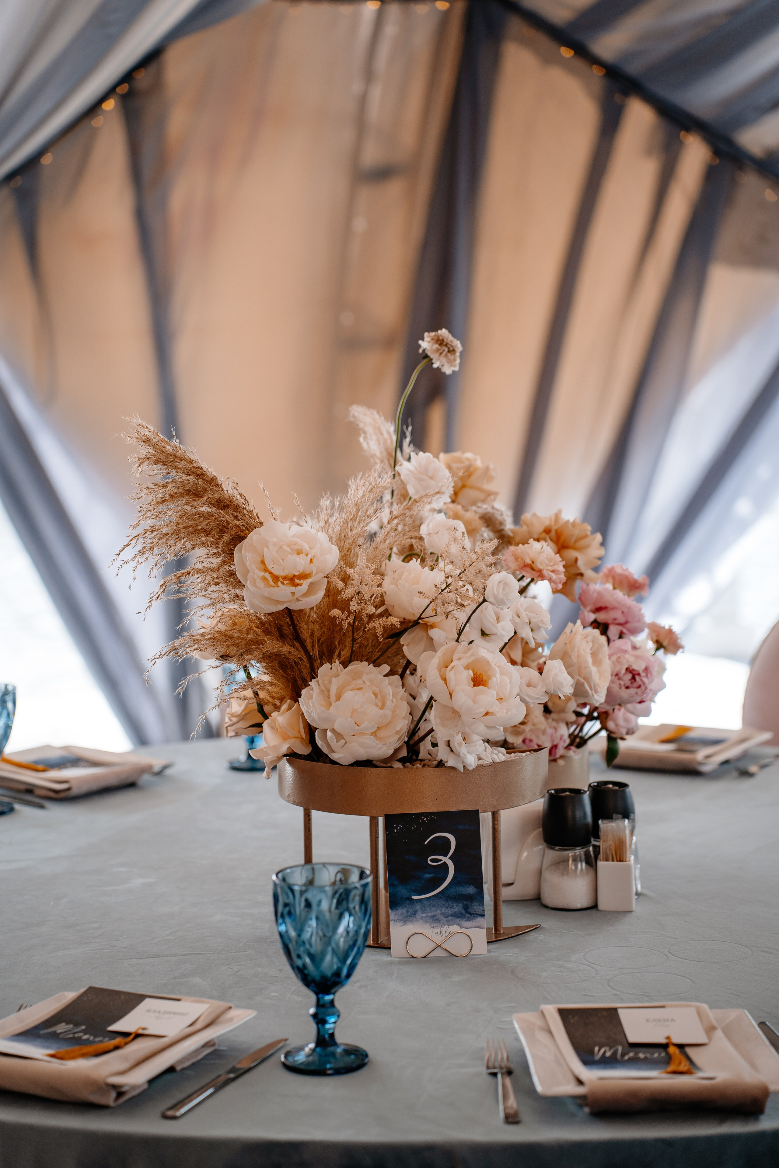 Выездная регистрация свадьбы в ресторане River Club Moscow. Свадебный и семейный фотограф в Москве Светлана Зоткина