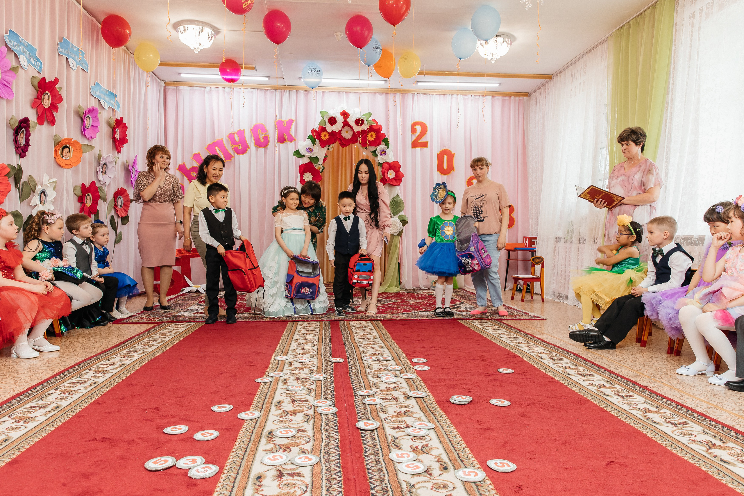 Выпускной Солнышко 2023. Воронистая Анастасия. Фотограф Якутия, Томпонский район