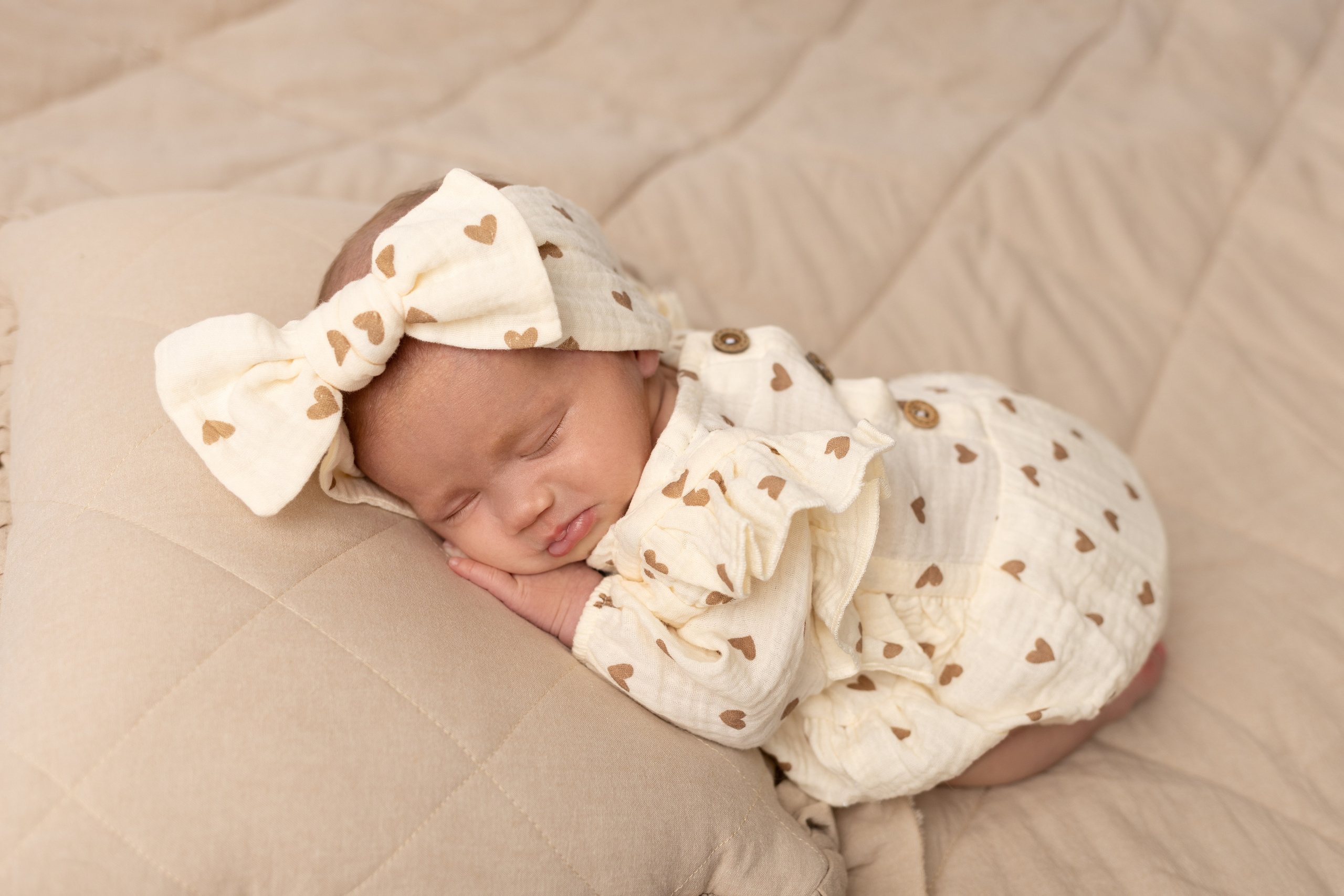 Фотосессия новорожденного в натуральном стиле. Фотограф новорожденных, детский фотограф в г. Оренбурге Екатерина Козлова