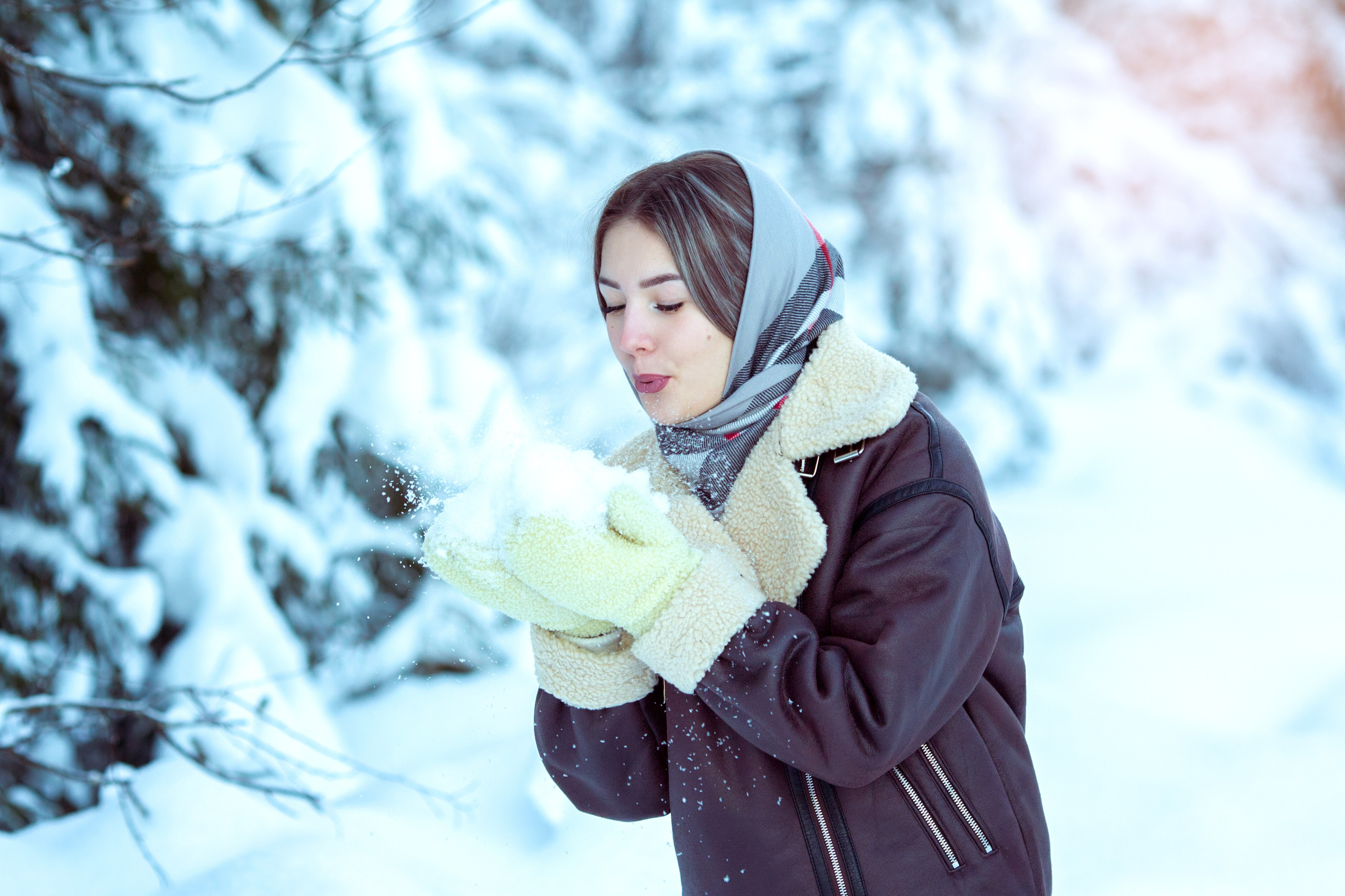 Лена. Фотограф Антонина Свешникова. ВЫПУСКНЫЕ ФОТОКНИГИ для детских садов и школ. Москва, Владимир