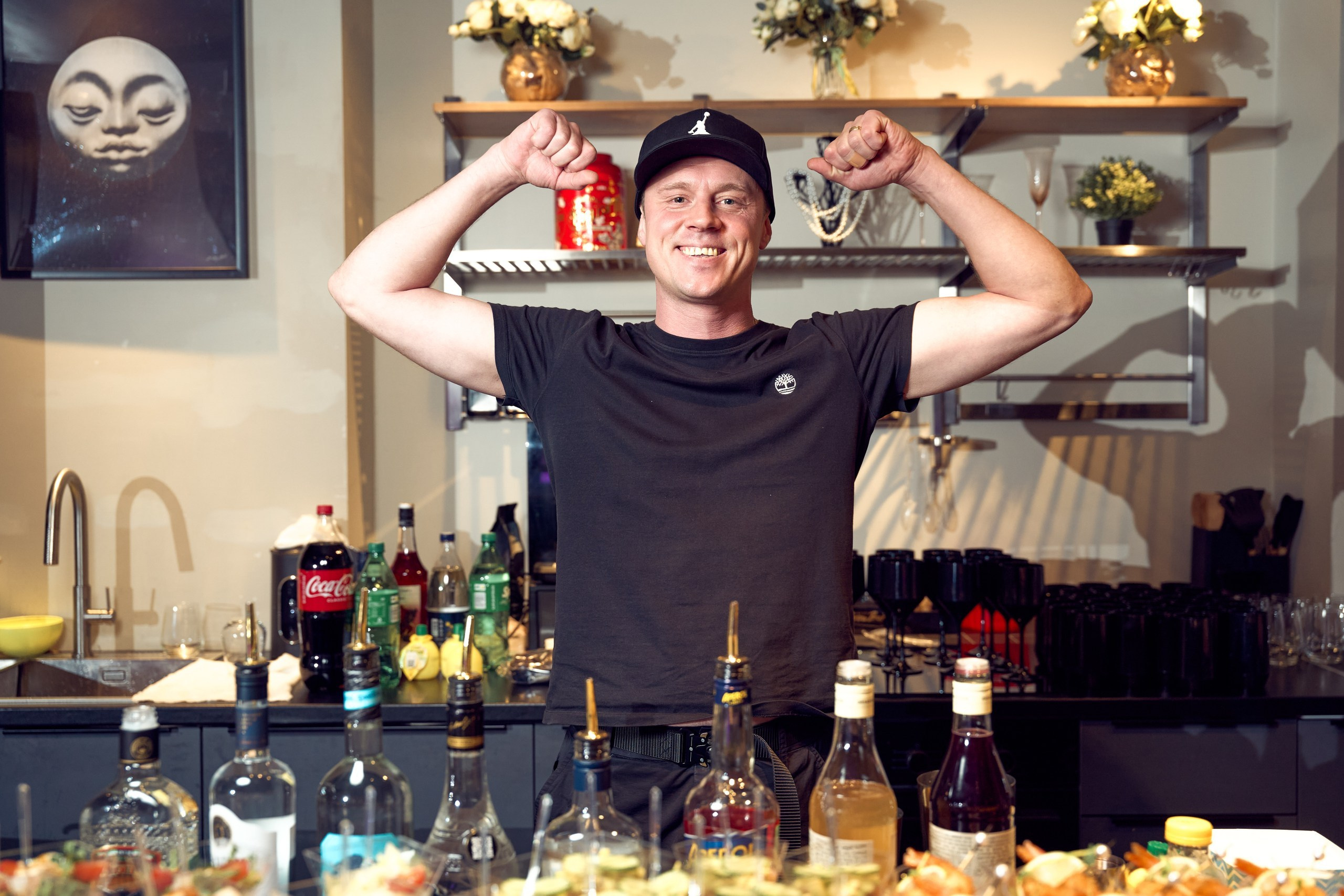 День рождения в лофте: яркая съёмка, которая запомнится. Фотограф в Москве — Сергей Рыжков