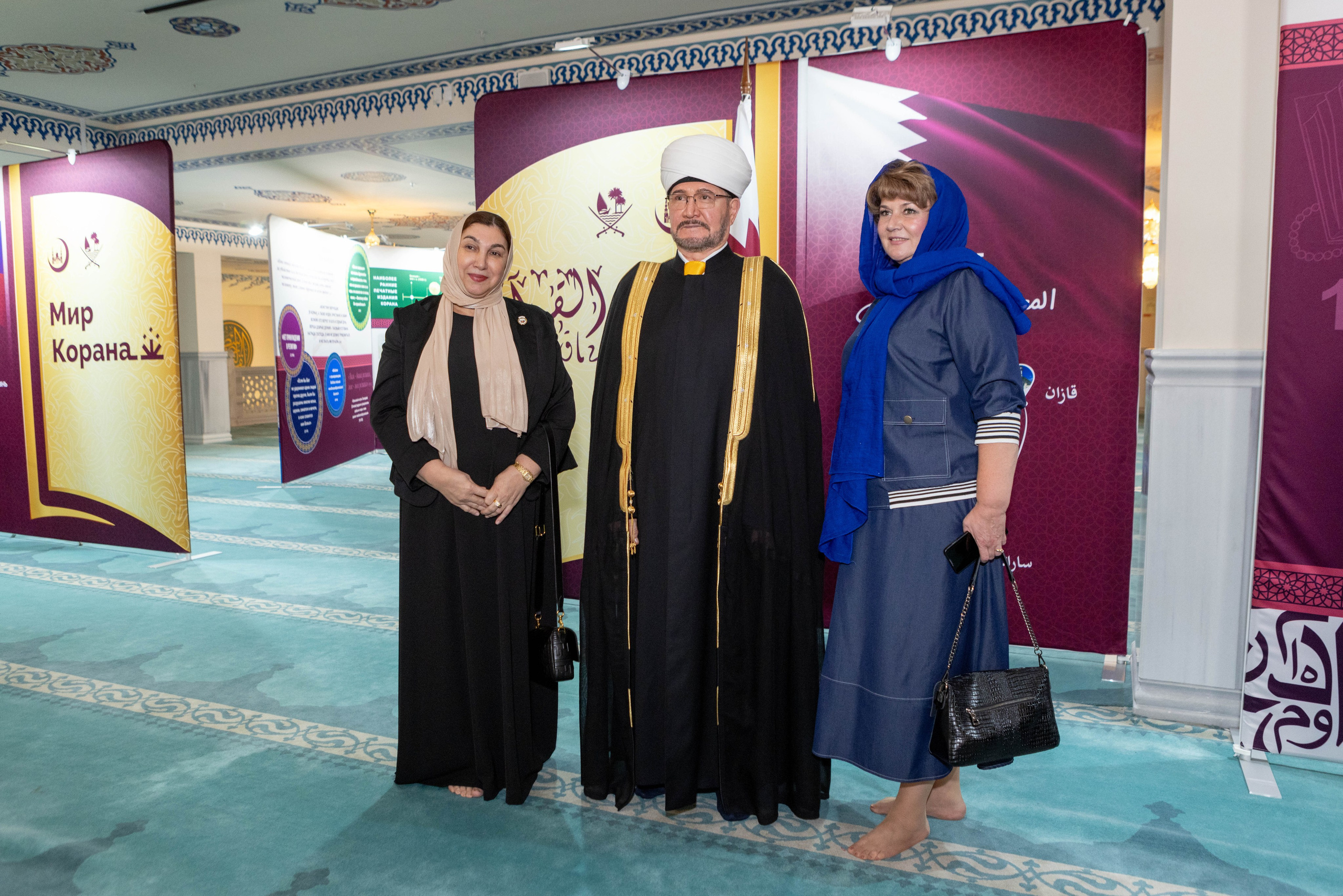 Открытие выставки Мир Корана. Рекламный, предметный, репортажный, семейный фотограф и художник в Москве