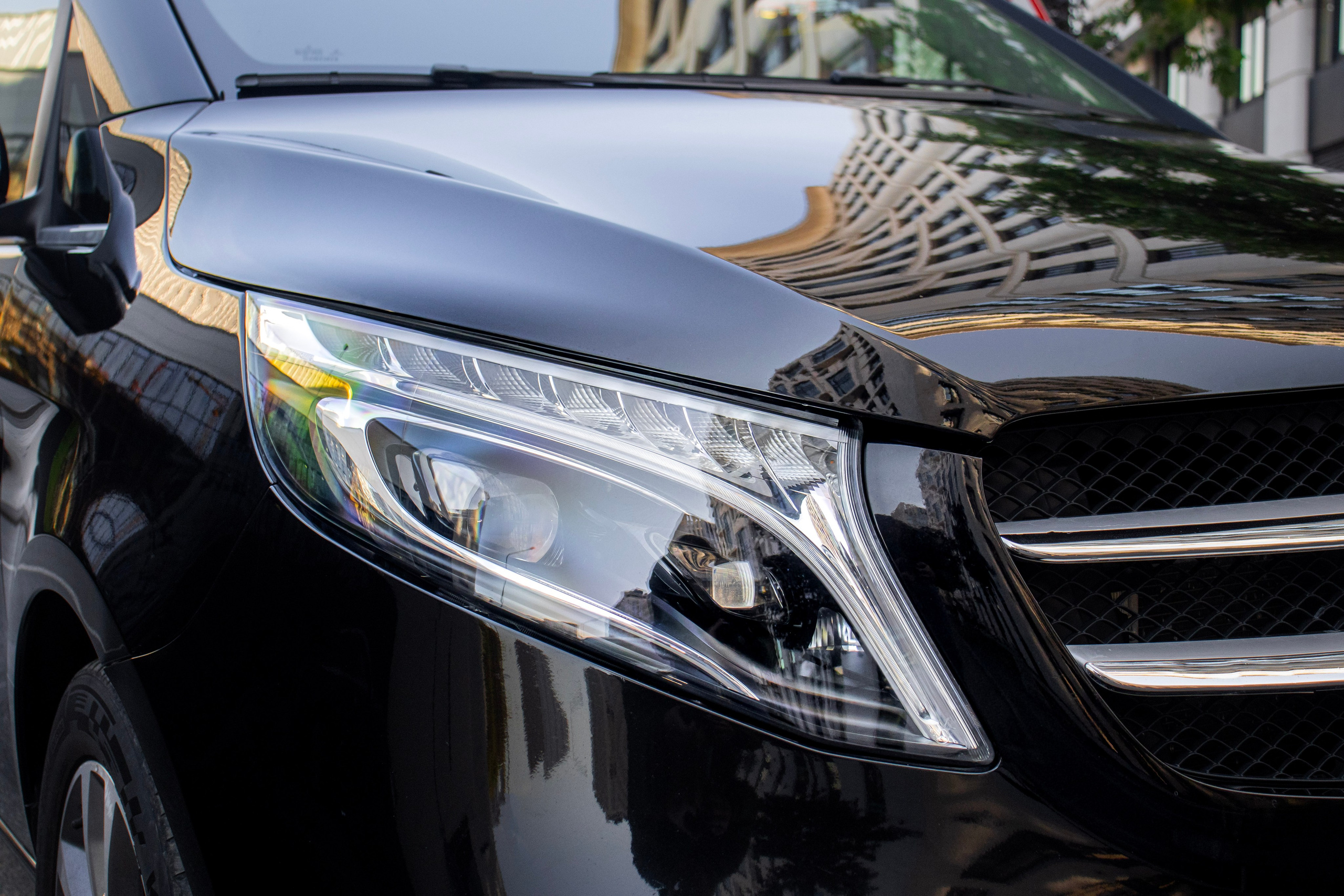 Mercedes-Benz V-class