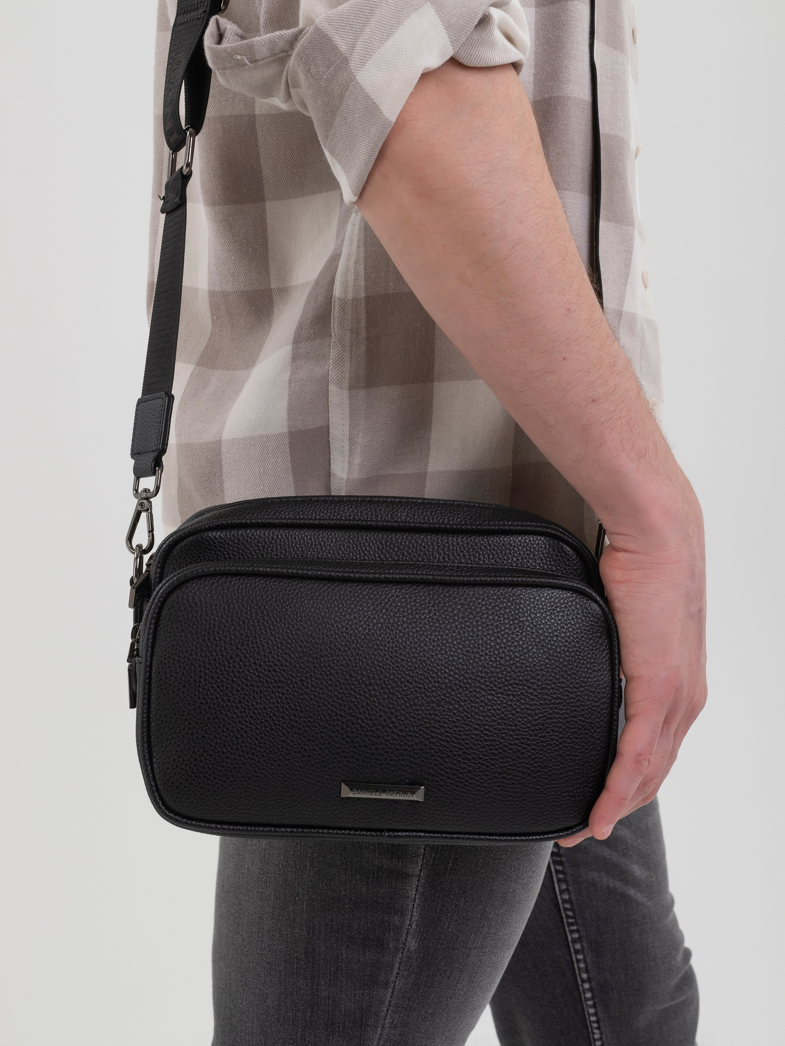 КАТАЛОГ СУМОК KARI. Фотограф