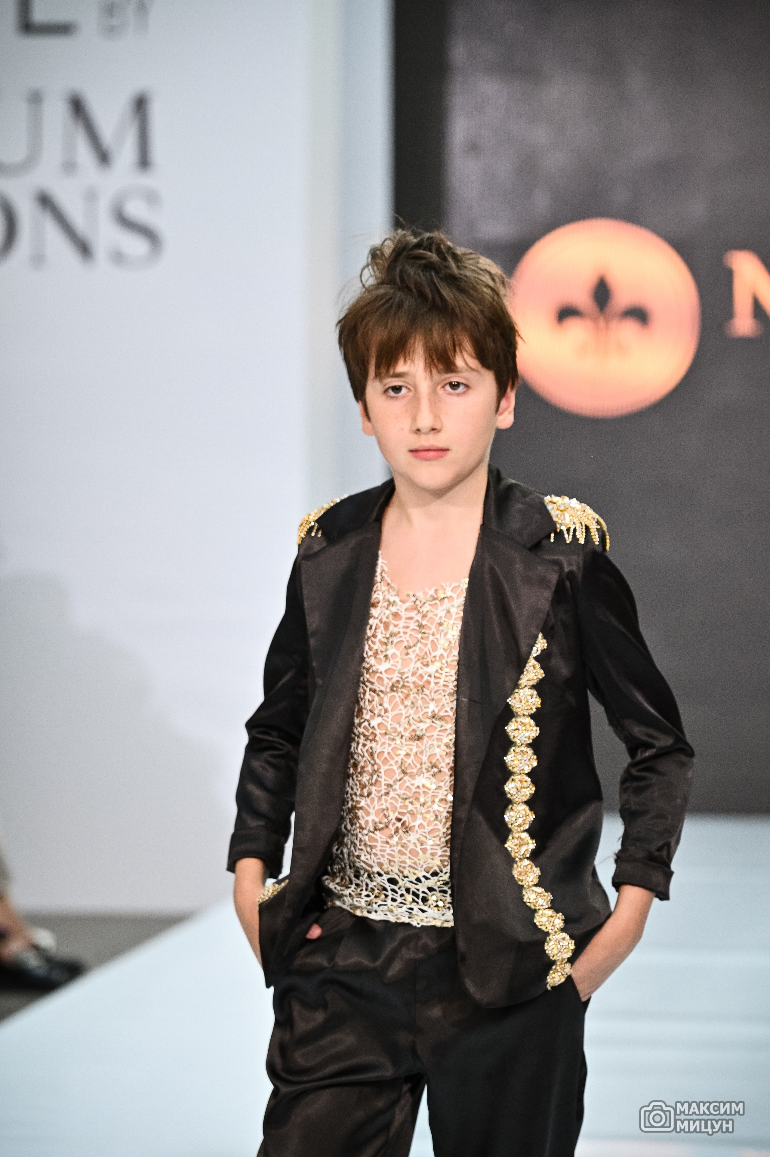 Модные показы. Фотограф Максим Мицун. Портрет, свадьба, репортаж, каталог