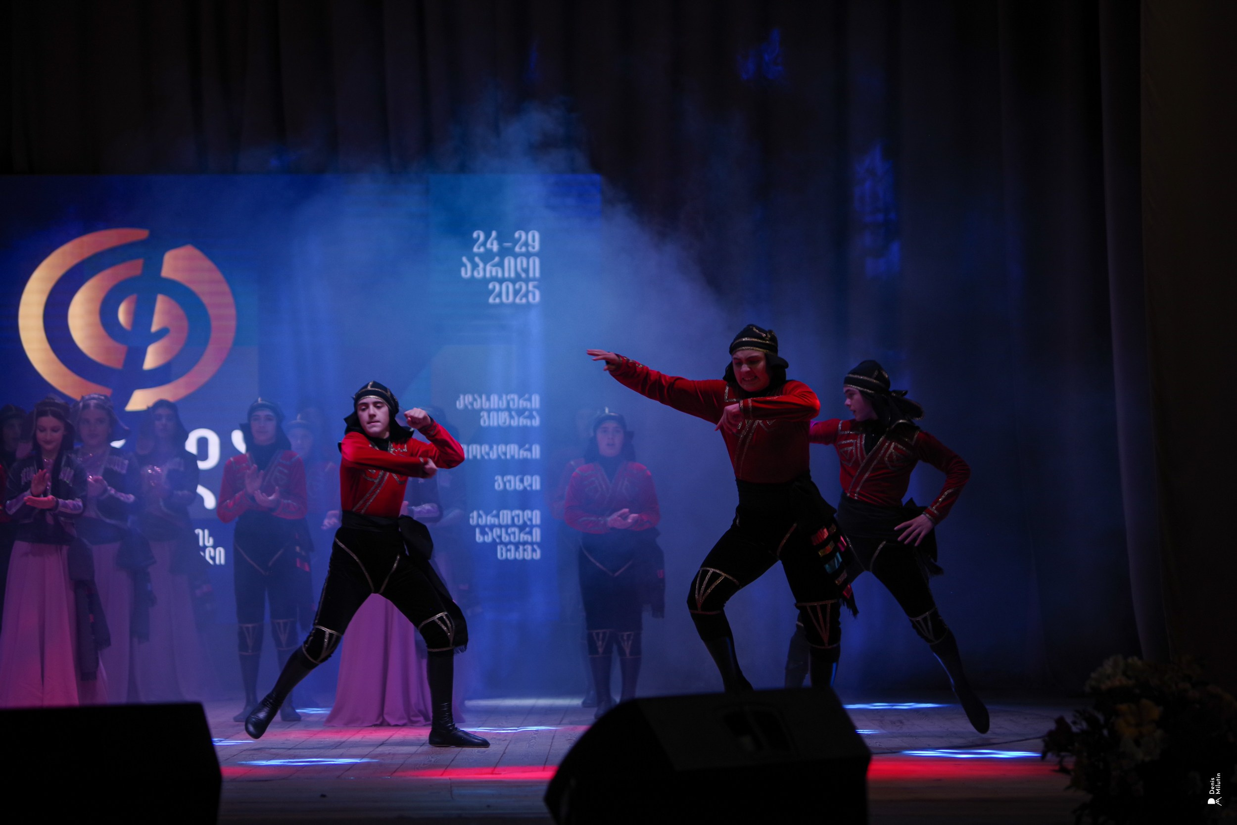 Танцы в Хоби. Портретный фотограф Денис Милютин