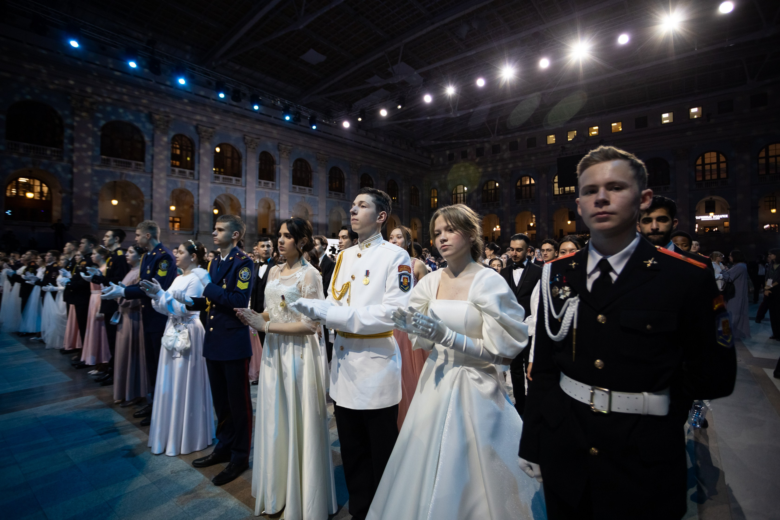 Кадетский бал. VICTOR SAPOZHNIKOV