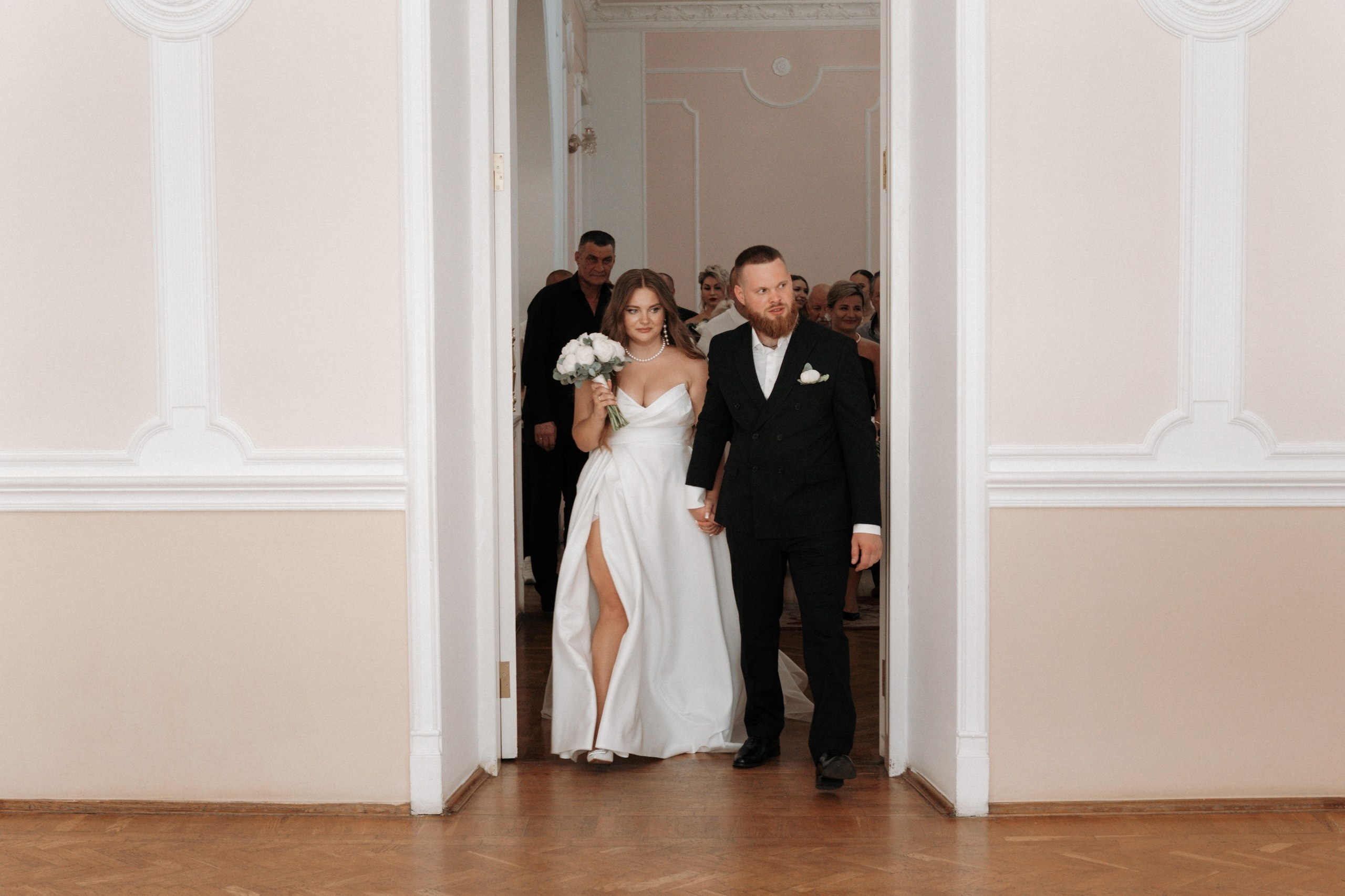 Свадьба Анастасии и Евгения, Картинная галерея, прогулка в лесу. Ресторан «Хлеб и Винотека». Свадебный фотограф в Тамбове Павел Четвертков