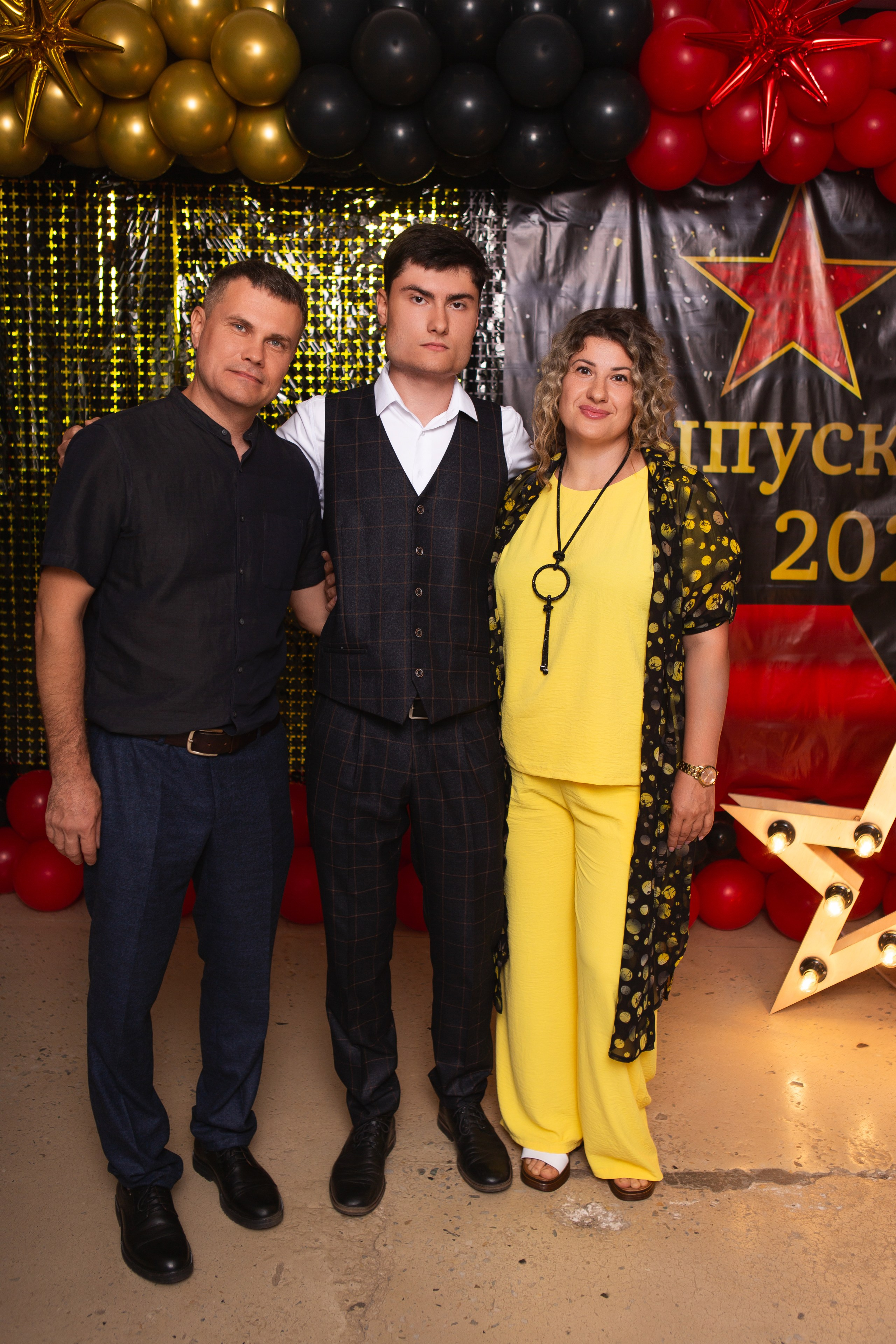 ФОТОСЕССИЯ С РОДИТЕЛЯМИ «ВЫПУСКНОЙ» 2024 г. 9 ШКОЛА г. МЦЕНСК. ТВОЙ АЛЬБОМ / ТВОИ ПРАВИЛА