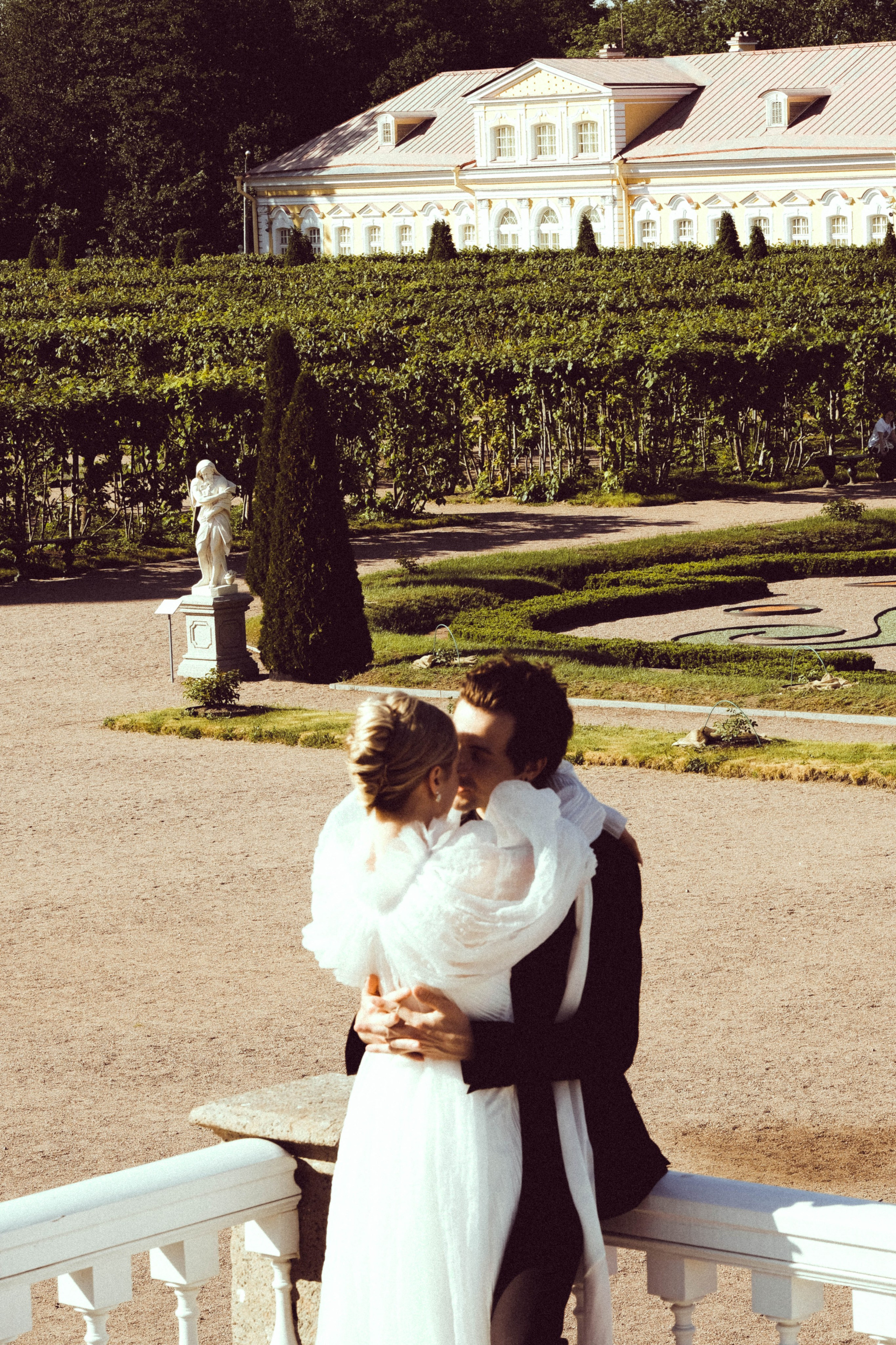 СВАДЕБНАЯ СЬЕМКА В ПАРКЕ ОРАНИЕНБАУМ. Профессиональный фотограф, Санкт-Петербург — Виктория Богомолова