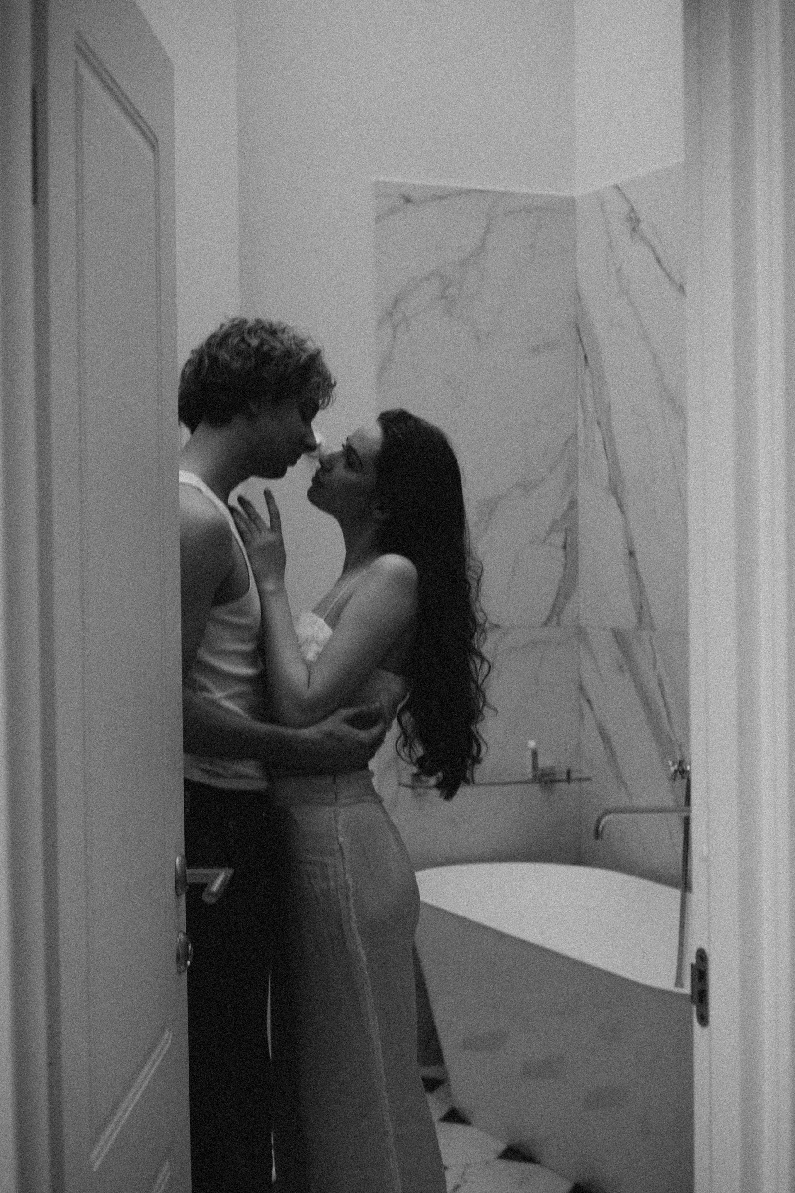 СВАДЕБНАЯ СЬЕМКА В ОТЕЛЕ. СБОРЫ ЖЕНИХА И НЕВЕСТЫ И ТАКЖЕ ТОР И ПОДГОТОВКА К ПРОГУЛКЕ. Профессиональный фотограф, Санкт-Петербург — Виктория Богомолова