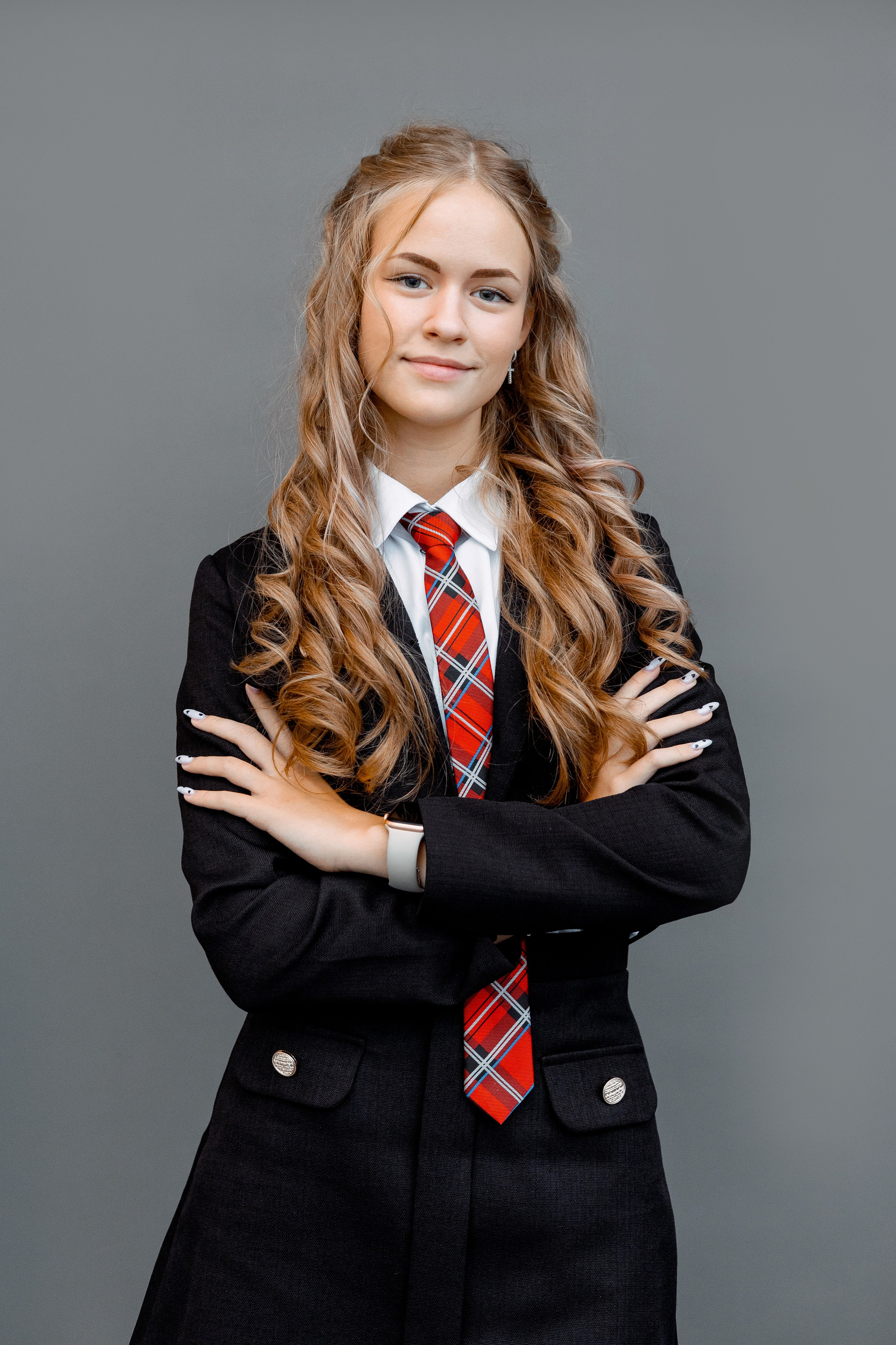 СТАРШАЯ ШКОЛА. Фотокомпания «Алые паруса» выпускные альбомы Москва и МО