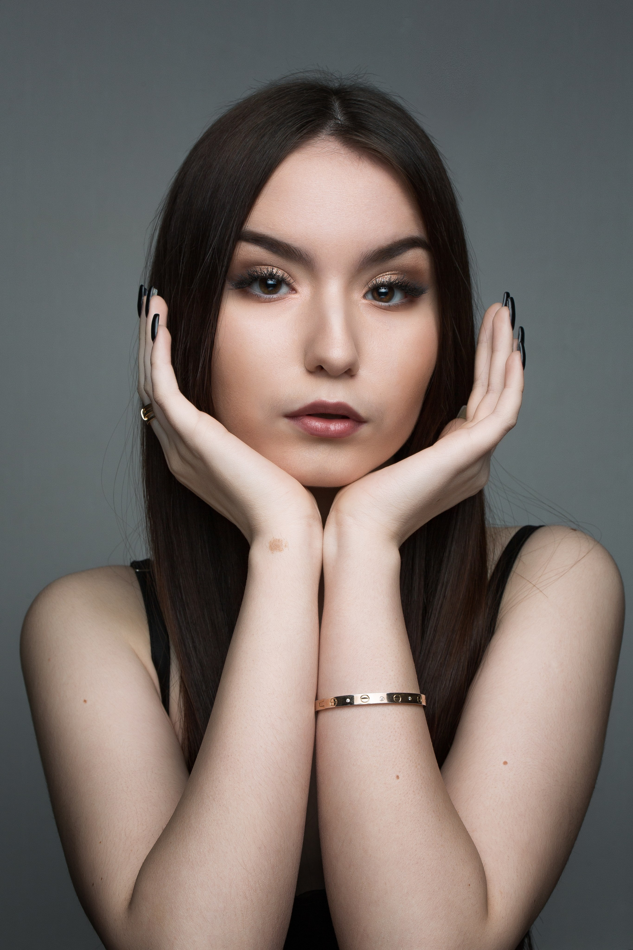 Студийный портрет (копия). Фотограф Иван Скрыльков