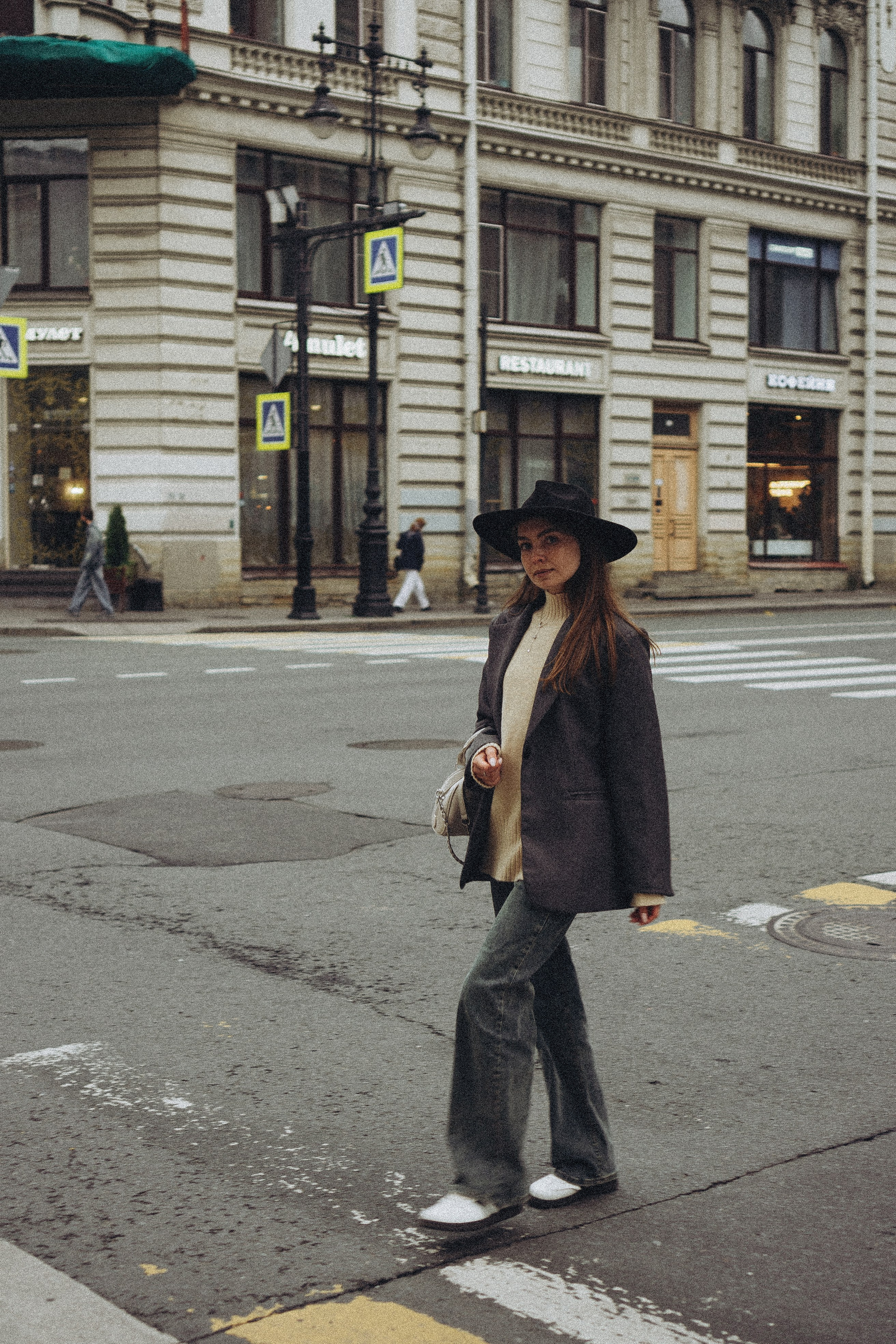 ПРОГУЛКА НА ЧЕРНЫШЕВСКОЙ. Профессиональный фотограф, Санкт-Петербург — Виктория Богомолова