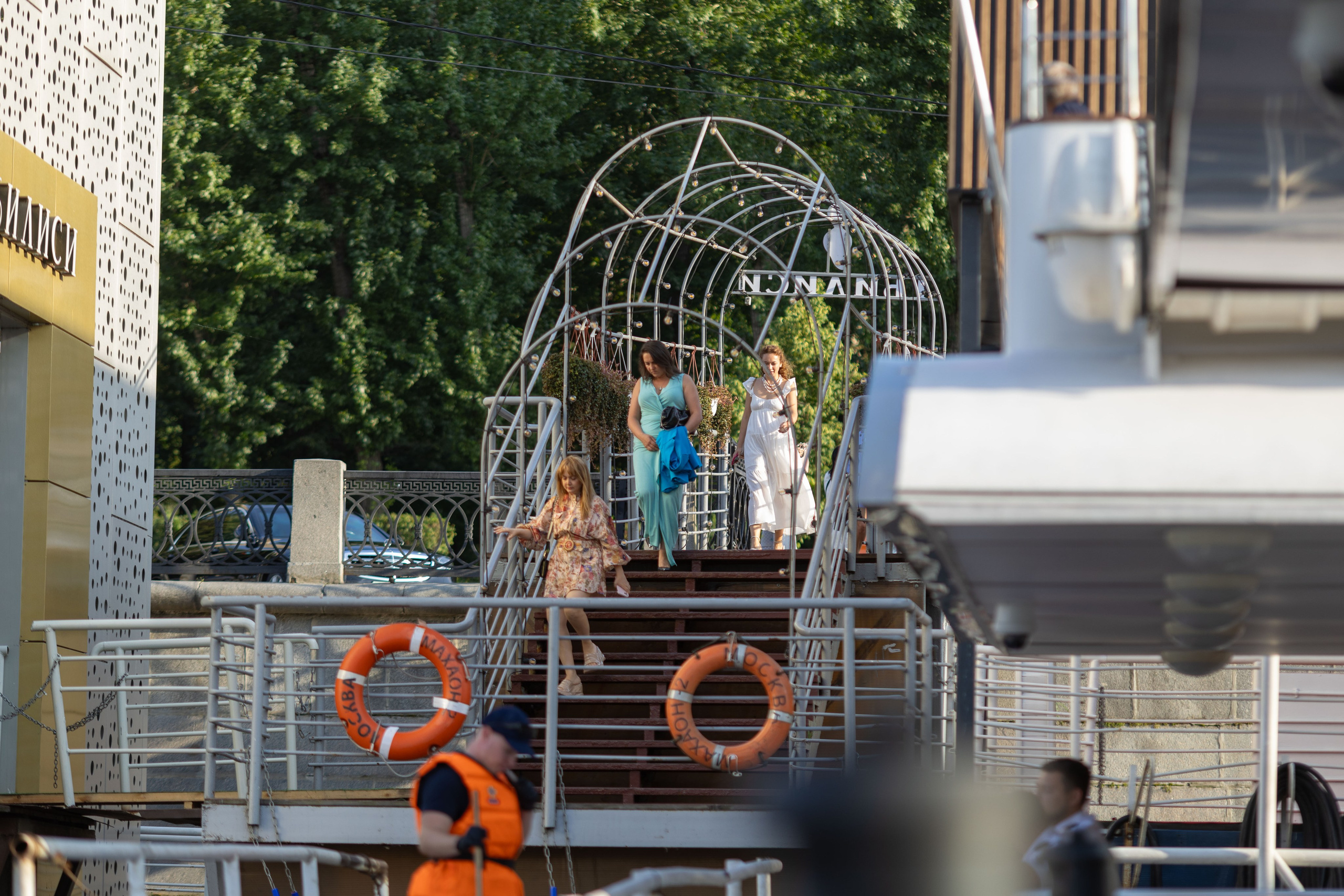 Dubai Vibes Intourist Cruise Party. Семейный и детский фотограф Анна Петракова