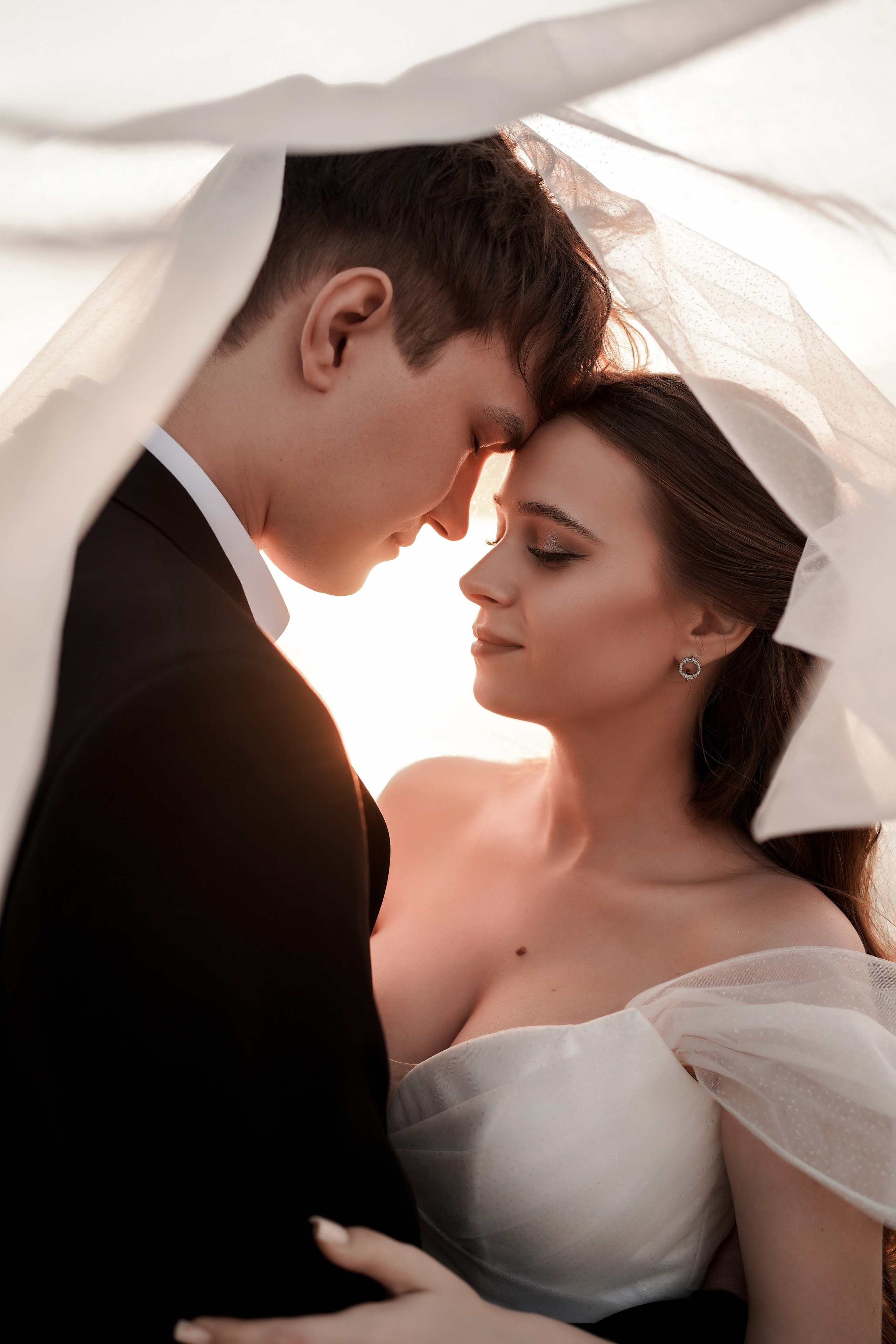 Свадебная фотосессия на территории ресторана «Донские Зори». Фотограф Алёна Чёботова. Свадебный фотограф в Ростове-на-Дону. Таинство Крещения и Венчания, семейные фотосессии. Алёна Чёботова