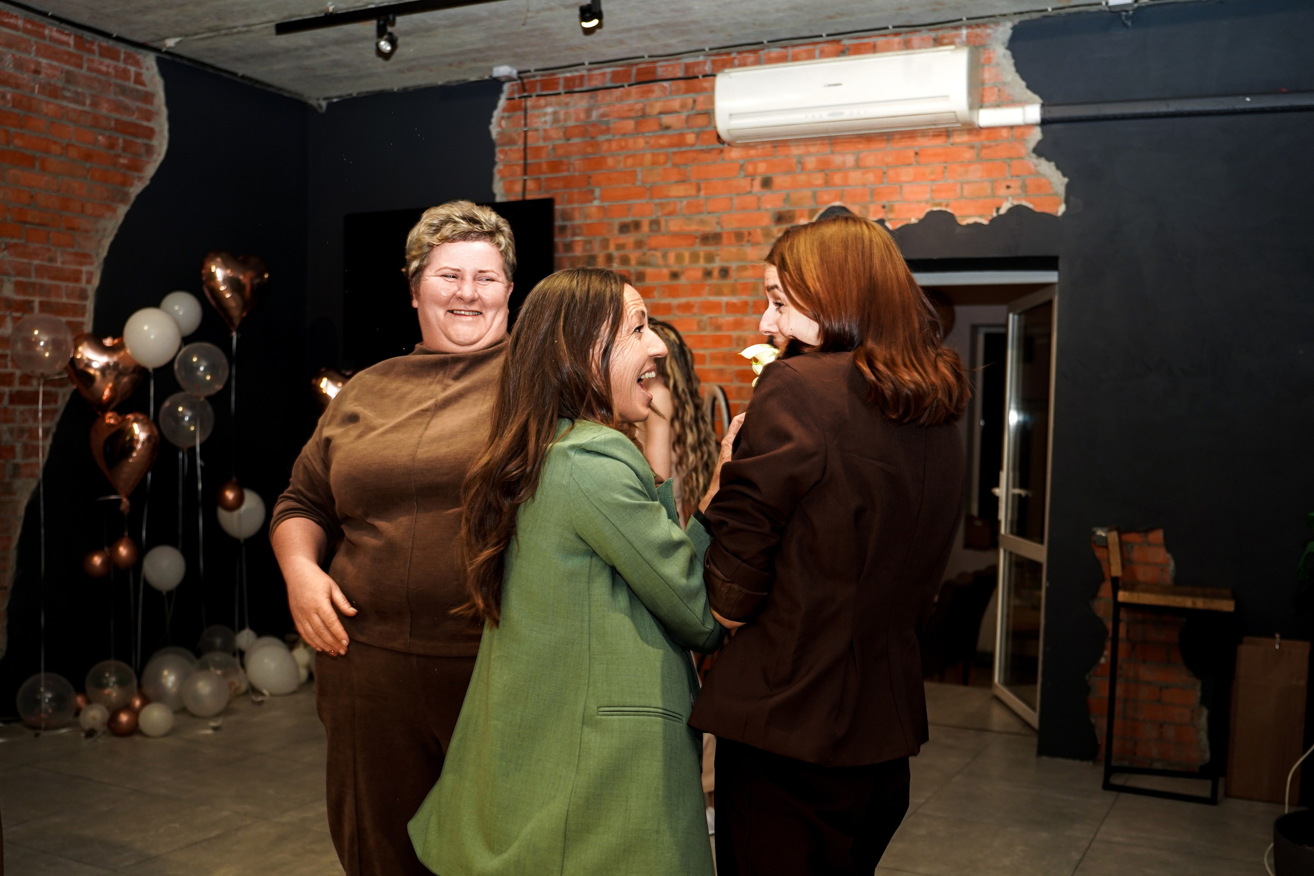 Фотосессия банкета в загородном доме. Свадебный фотограф в Ростове-на-Дону. Таинство Крещения и Венчания, семейные фотосессии. Алёна Чёботова