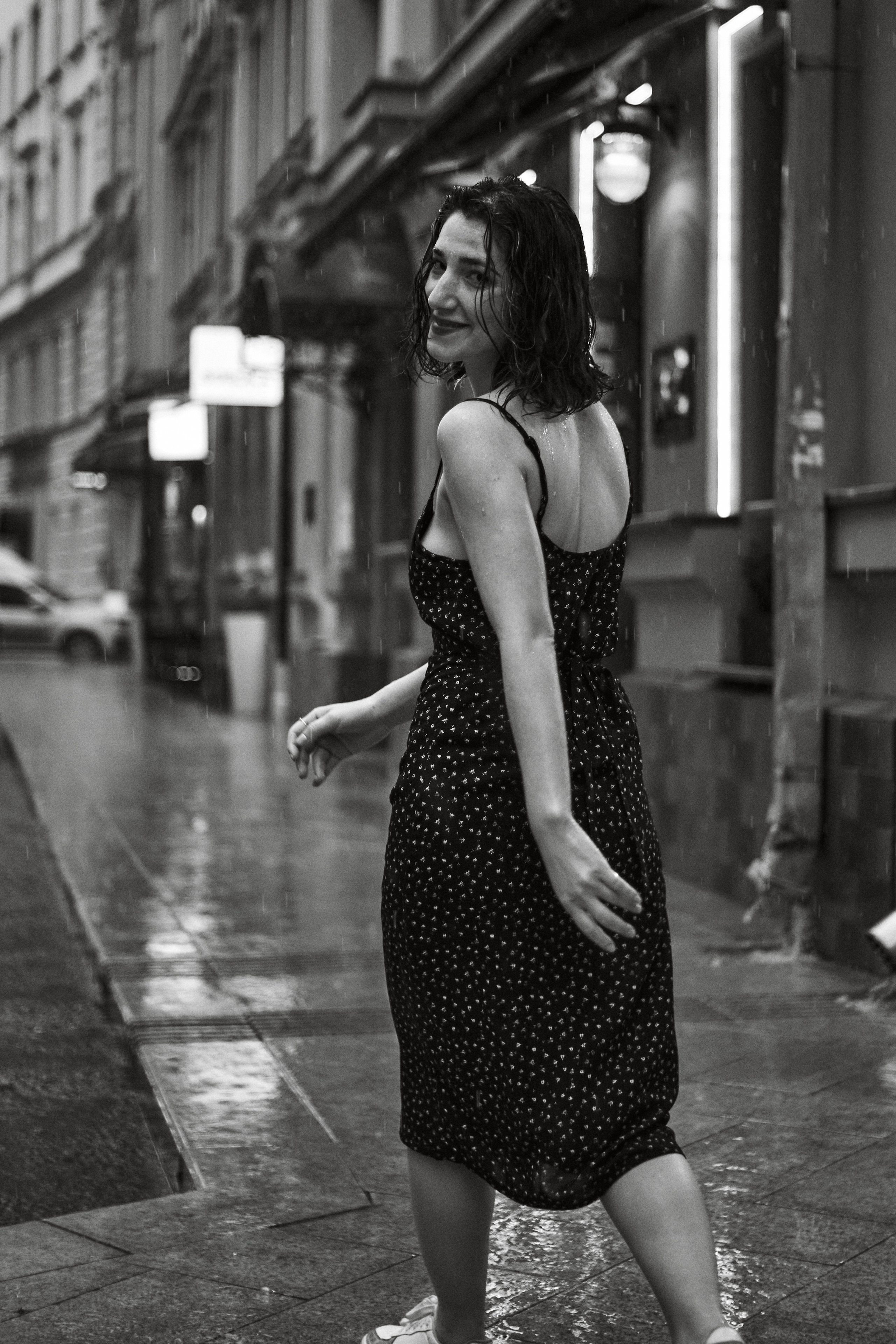 Найка под дождём. Фотограф в Москве Михаил Елизарьев