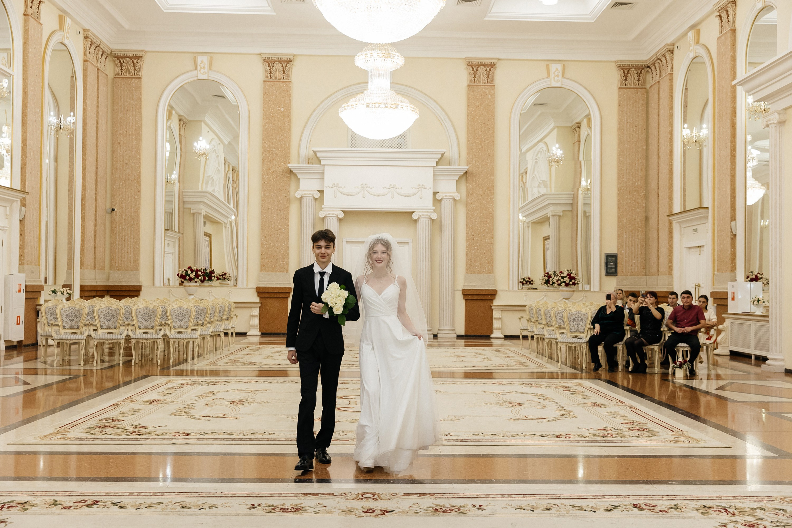 Роспись в Екатерининском зале 04.02.2025. Свадебный и семейный фотограф Виолетта Сидельникова. Краснодар, Россия, Беларусь, Европа