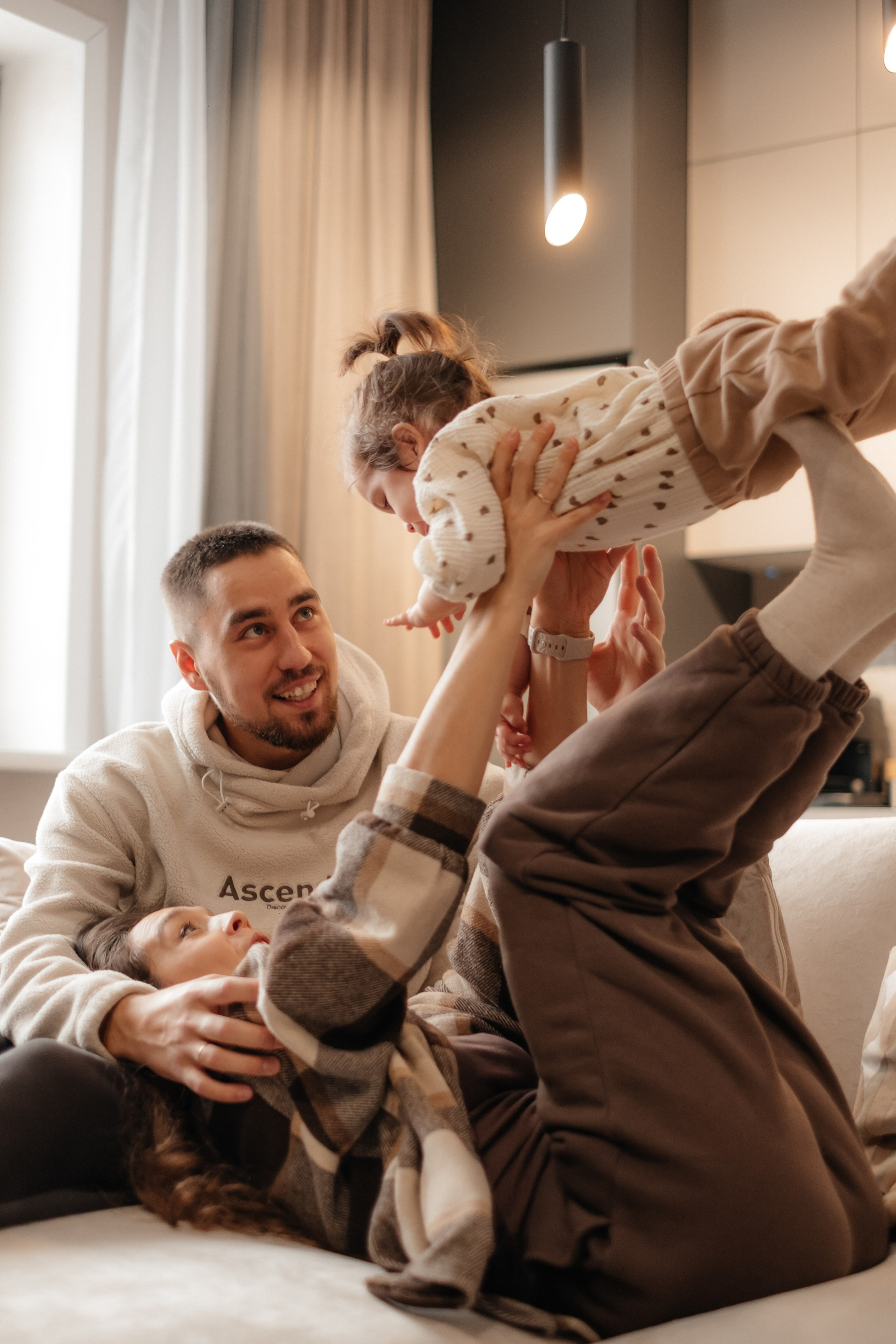 Катя, Саша и Еся | домашняя съемка. Фотограф в Новосибирске Диана Ильиных