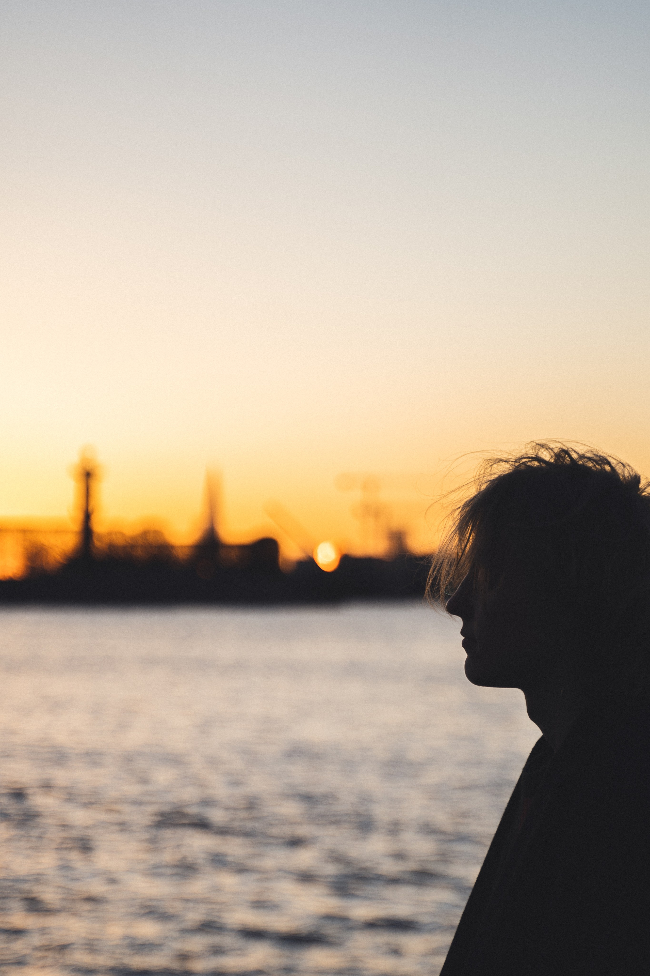 Питер, ветер, закат…. Визуальный художник «Границы внутри»