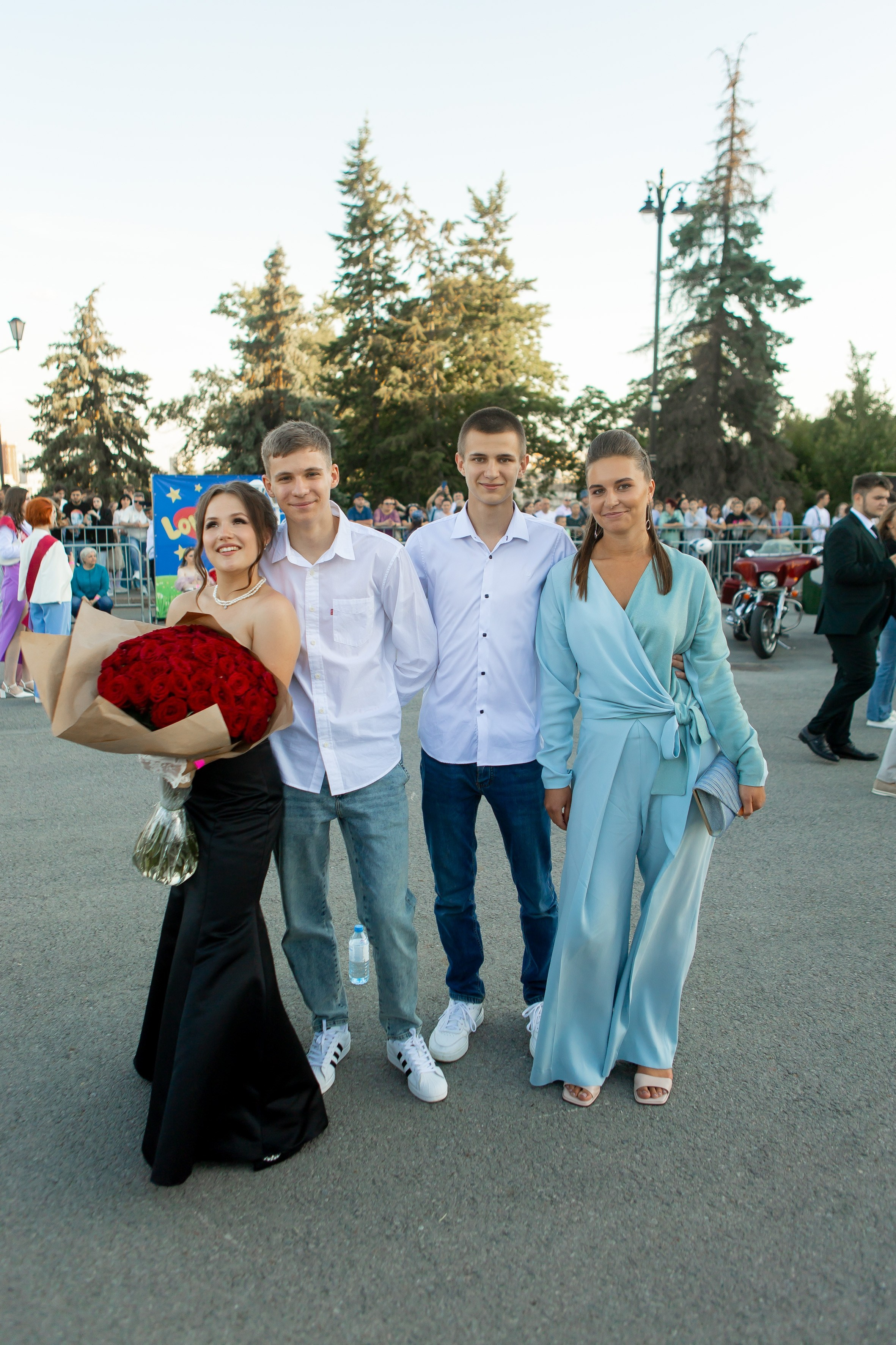 Выпускной Гимназия 12 2024 г. Свадебный и портретный Фотограф в Липецке Дмитрий Котюков