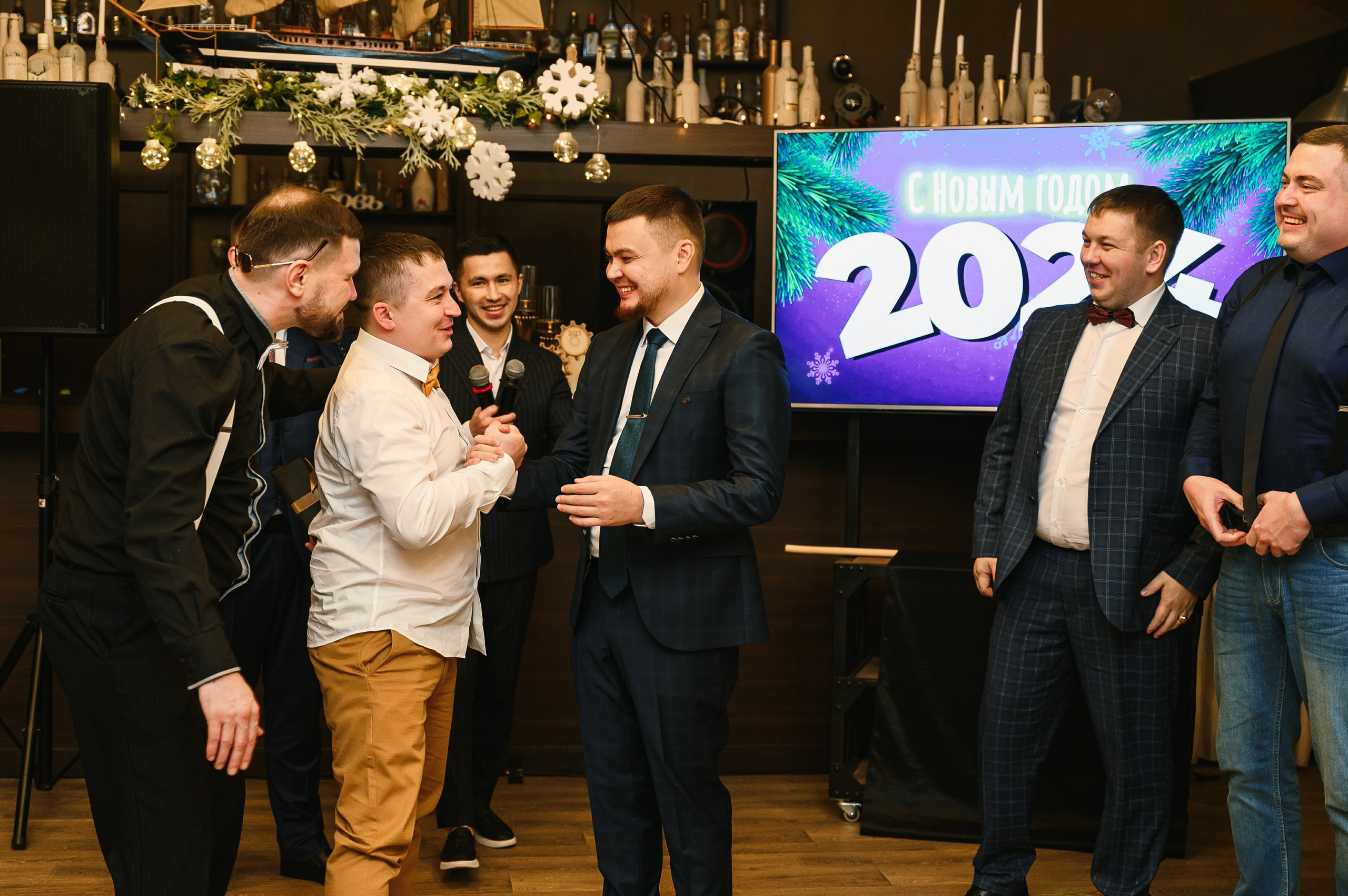 Новогодний корпоратив в «Алых парусах». Wedding and family photographer USA